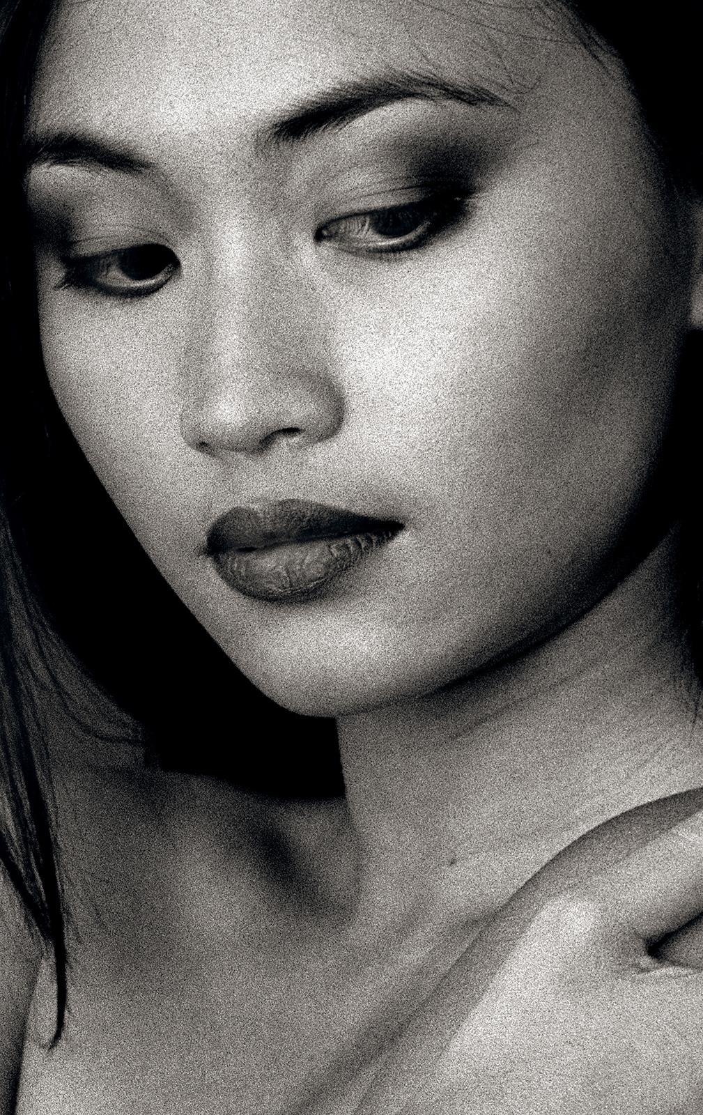 Michelle-Signed limited edition portrait print, Black, Sensual Asiatic woman - Photograph by Ian Sanderson