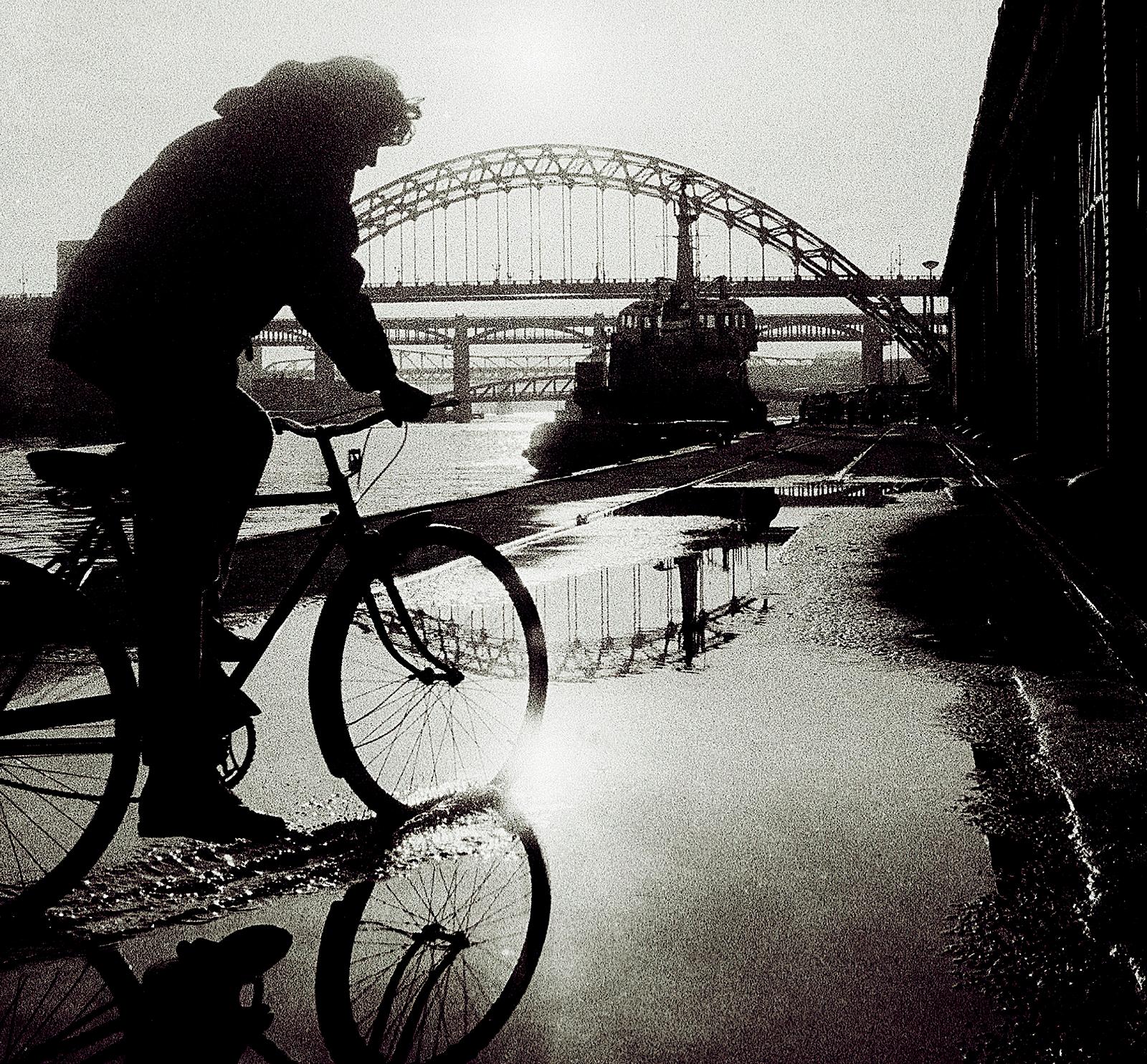 City Landscape print, black white, Contemporary, Analogue photo - Newcastle  - Black Landscape Photograph by Ian Sanderson