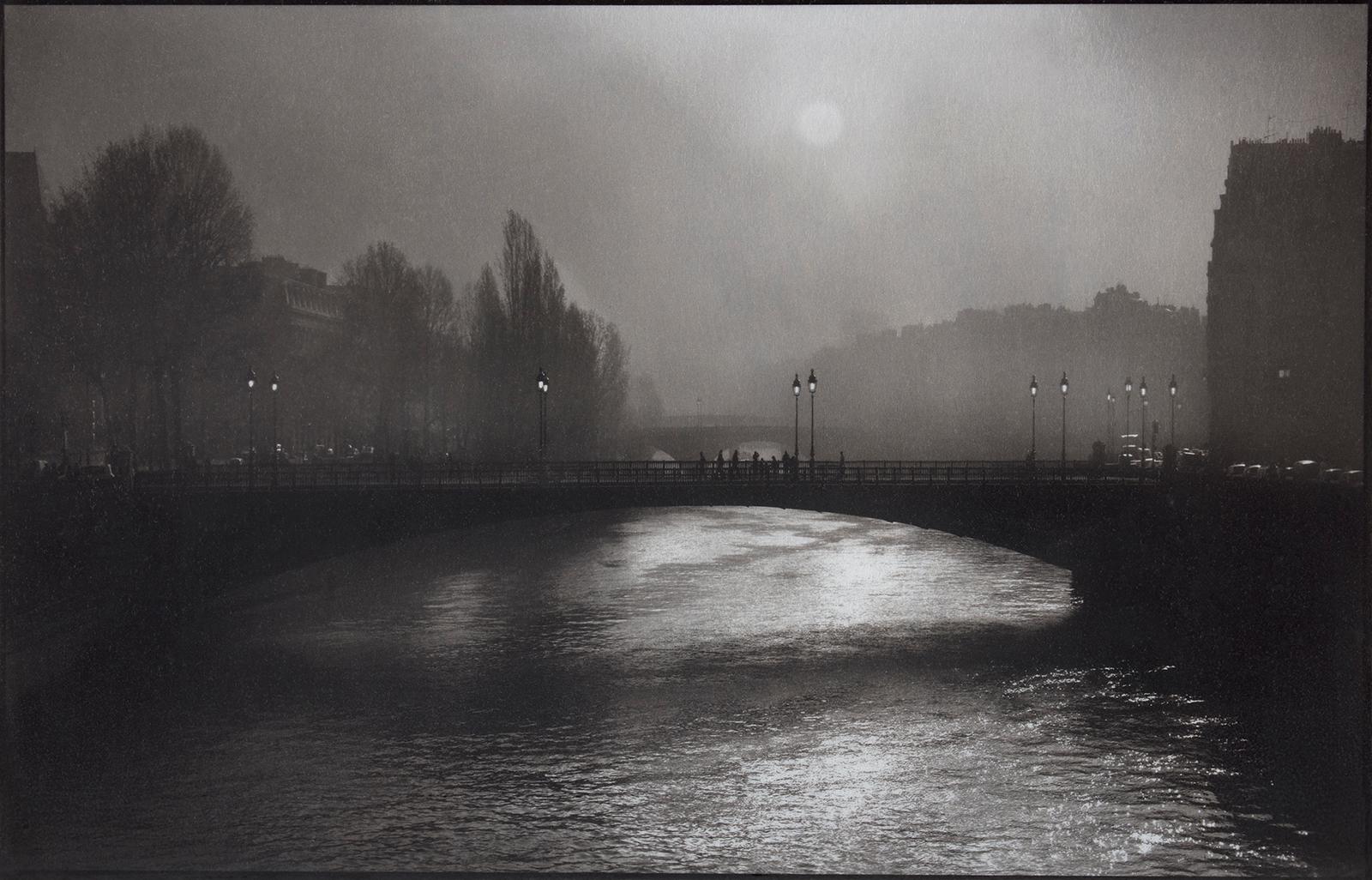 Signierte limitierte Auflage Landschaft, Contemporary, Paris Frankreich - Pont d' Arcole (Zeitgenössisch), Photograph, von Ian Sanderson