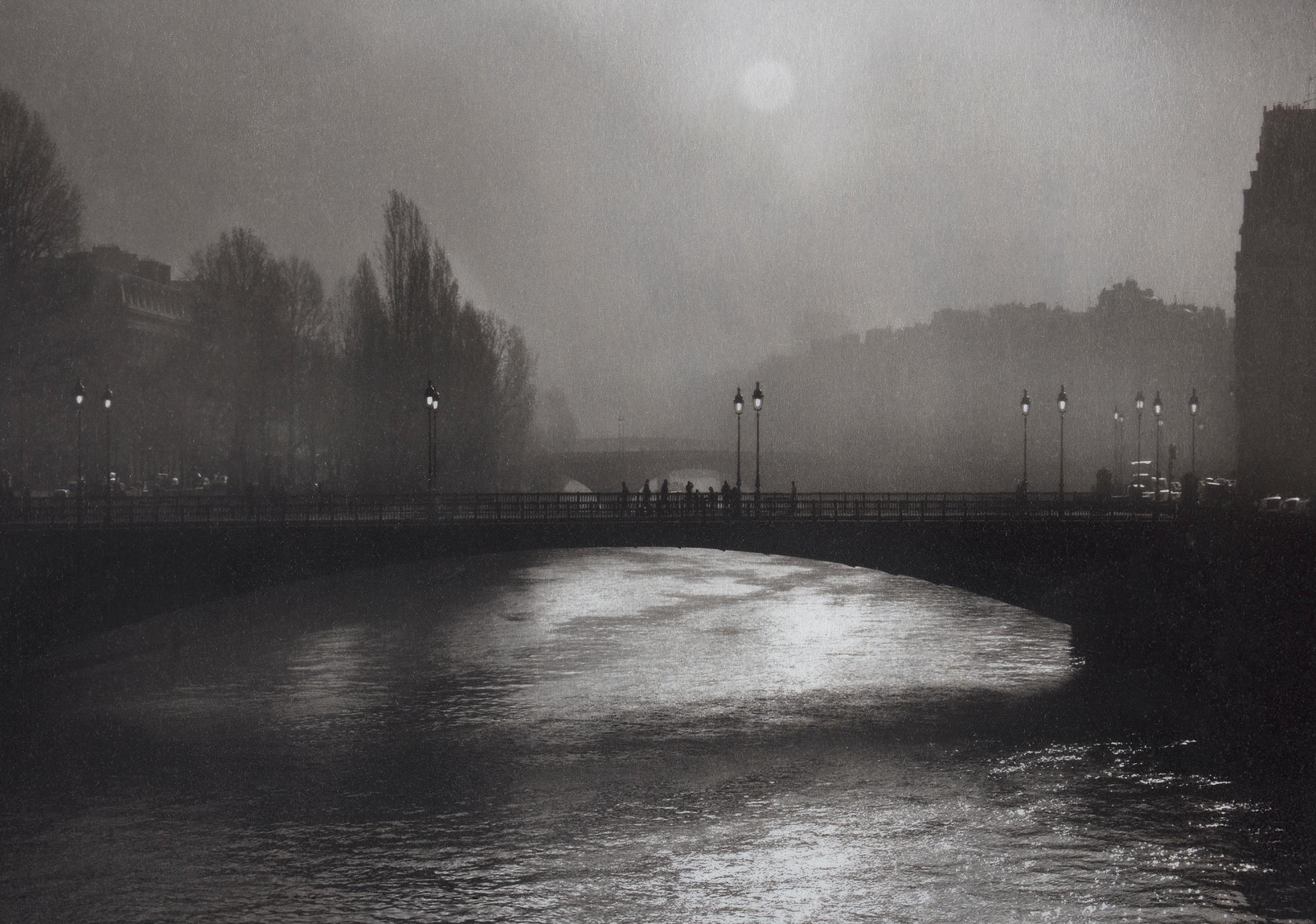 Ein signierter Pigmentdruck auf Hahnemühle Photo Rag® Baryta 315 g/m² Papier des schottischen Künstlers Ian Sanderson (1951-2020) mit dem Titel 