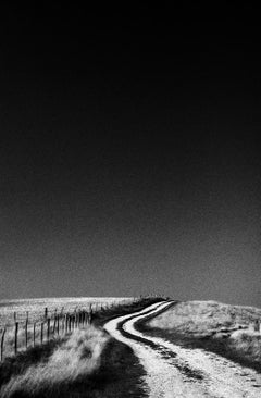 Signiertes Landschaftsfoto in limitierter Auflage, Contemporary, Landschaft - Woodingdean