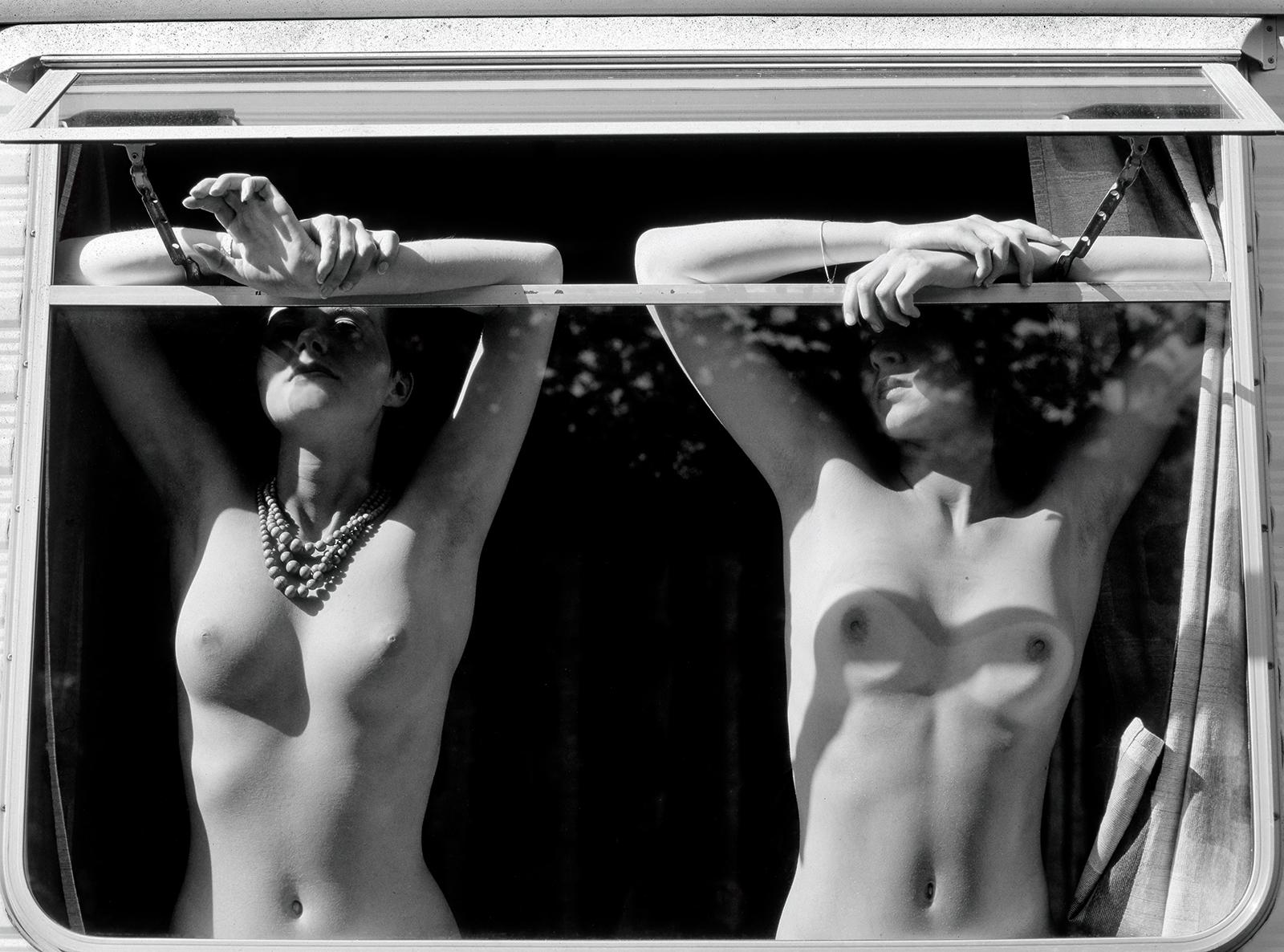 Verano 87 - Foto desnudo edición limitada, Analógico, Mujeres carismáticas sensuales, Arte en venta 1