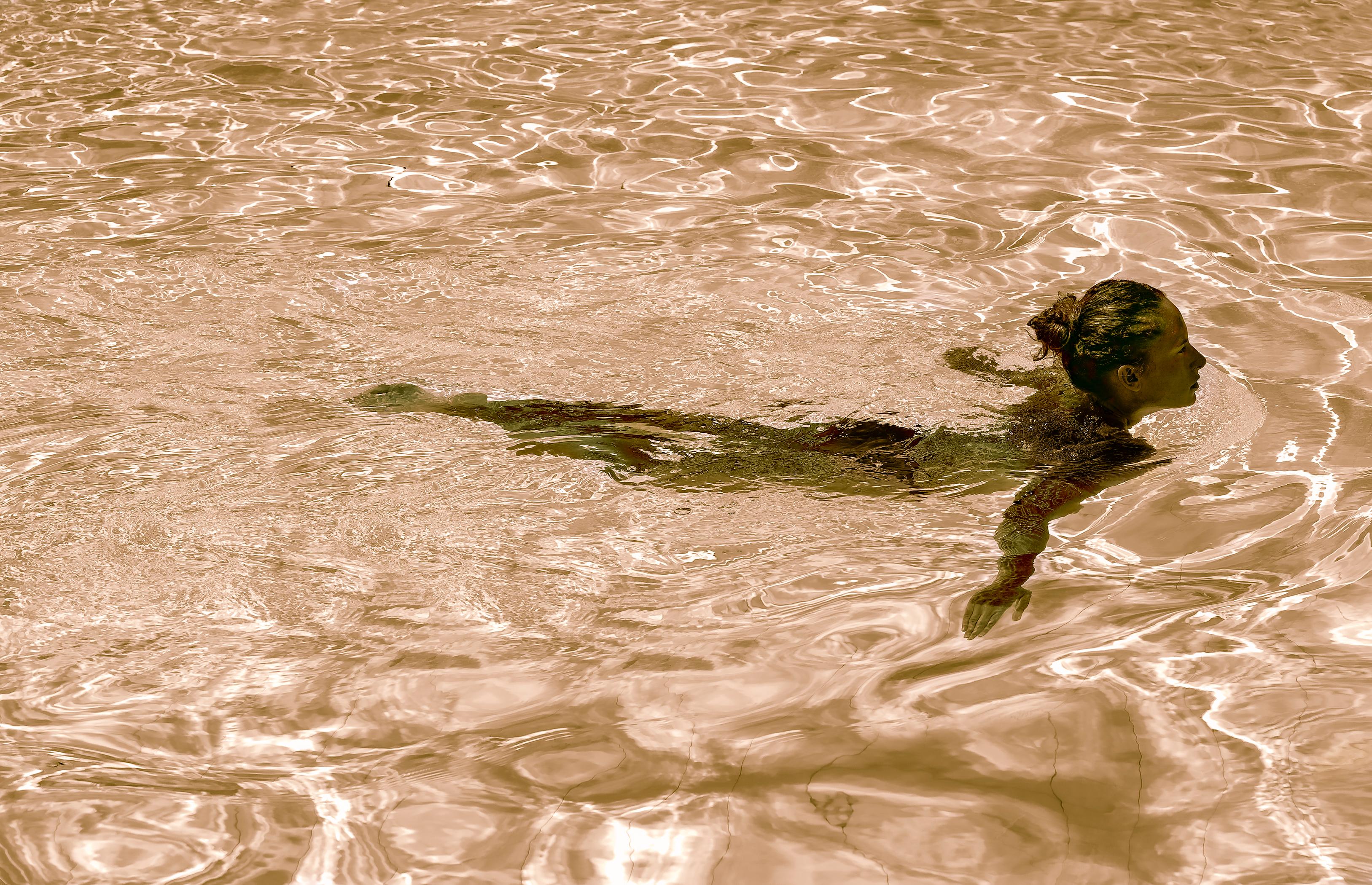 Ian Sanderson Color Photograph - Swim - Signed limited edition contemporary print, Pool, Colour figurative photo