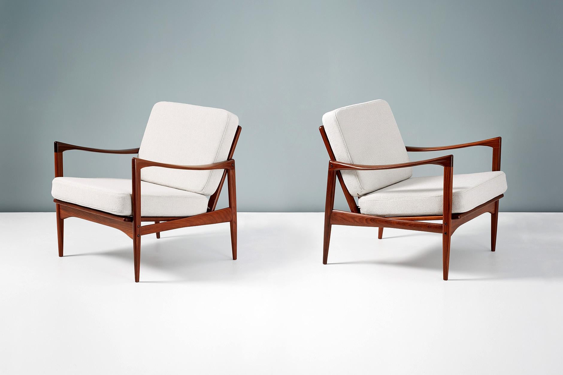 Ib Kofod-Larsen Afromosia Teak Candidate Lounge Chairs, circa 1960 In Excellent Condition In London, GB