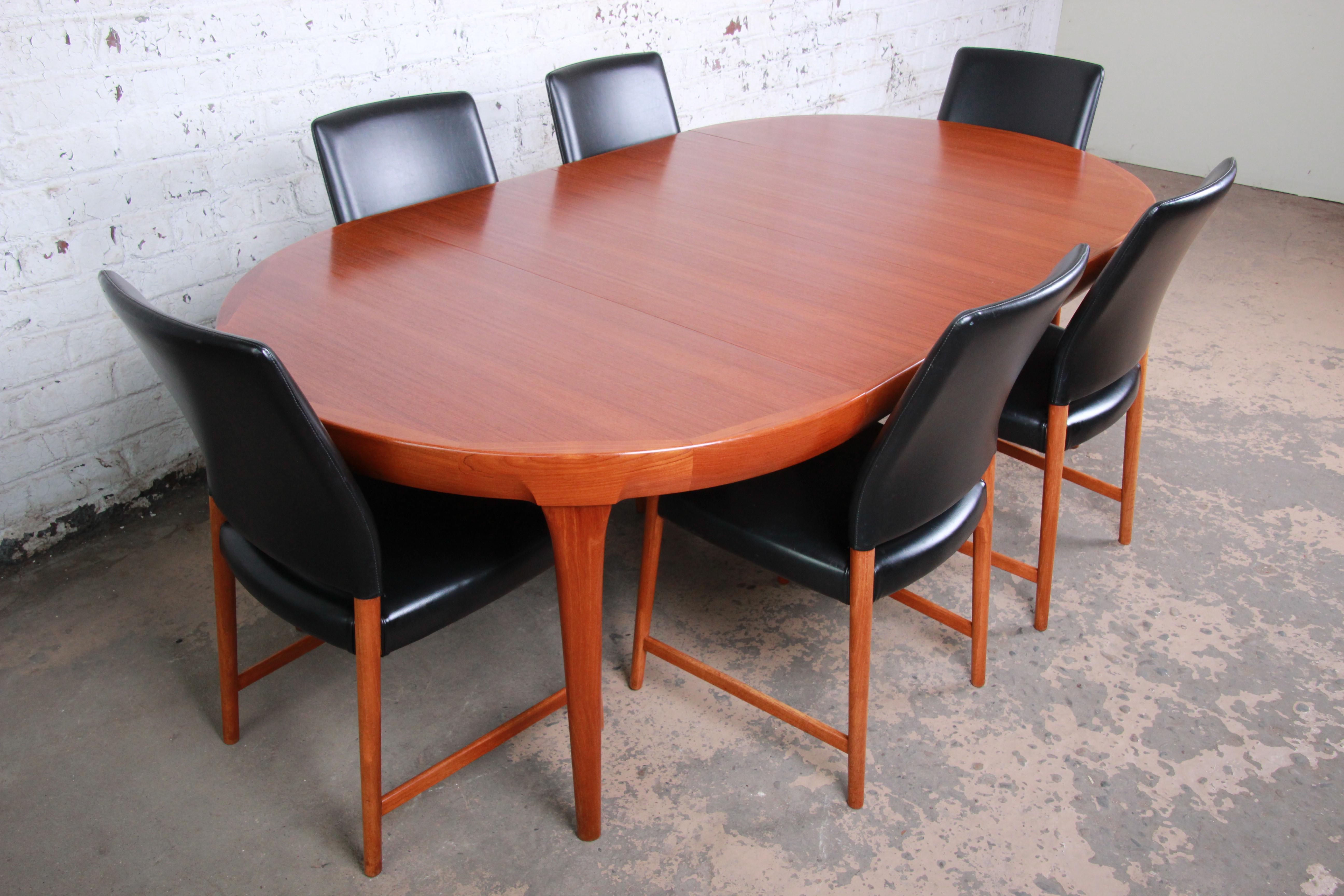 Ib Kofod-Larsen and Torbjorn Afdal Scandinavian Modern Teak Dining Set In Good Condition In South Bend, IN