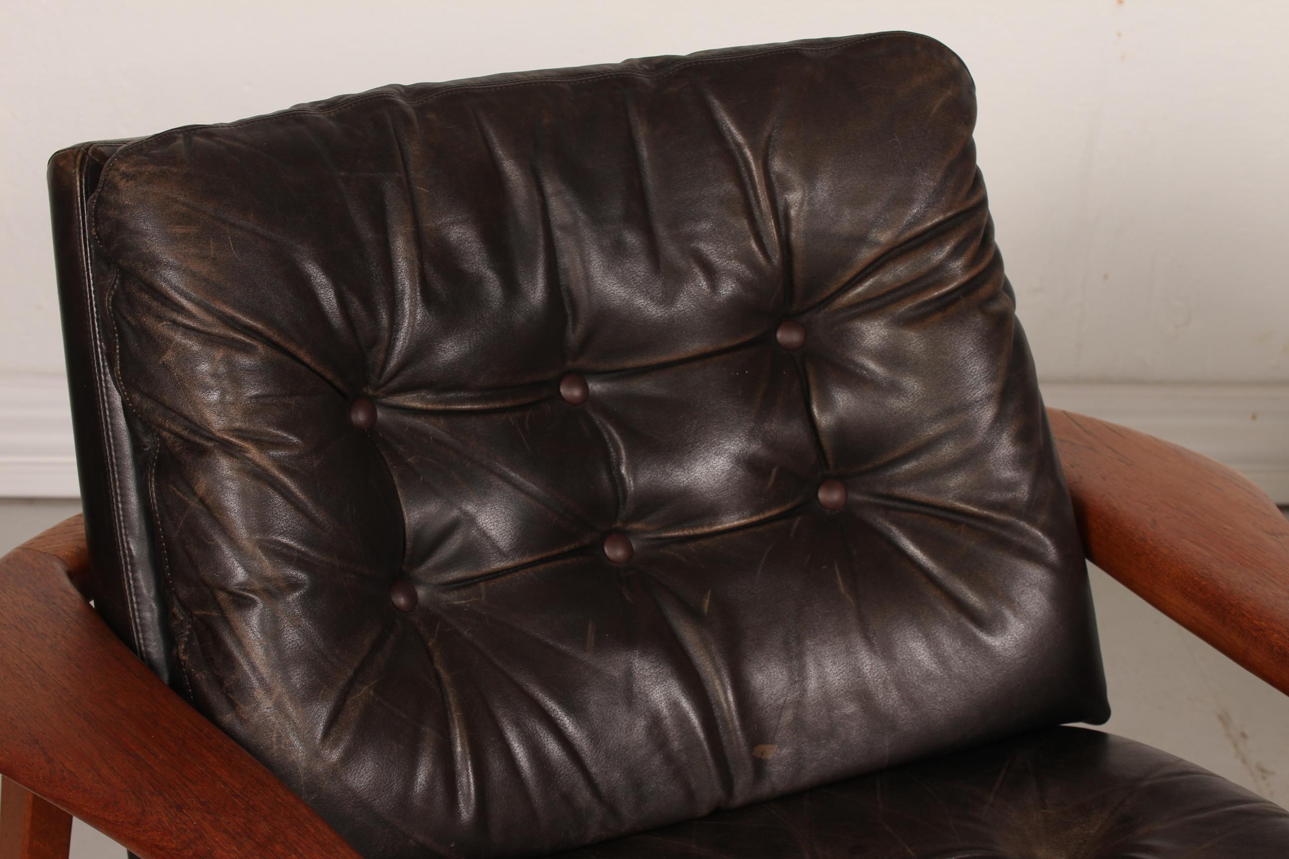 Ib Kofod-Larsen Attributed Danish Modern Teak Lounge Chairs with Black Leather 9