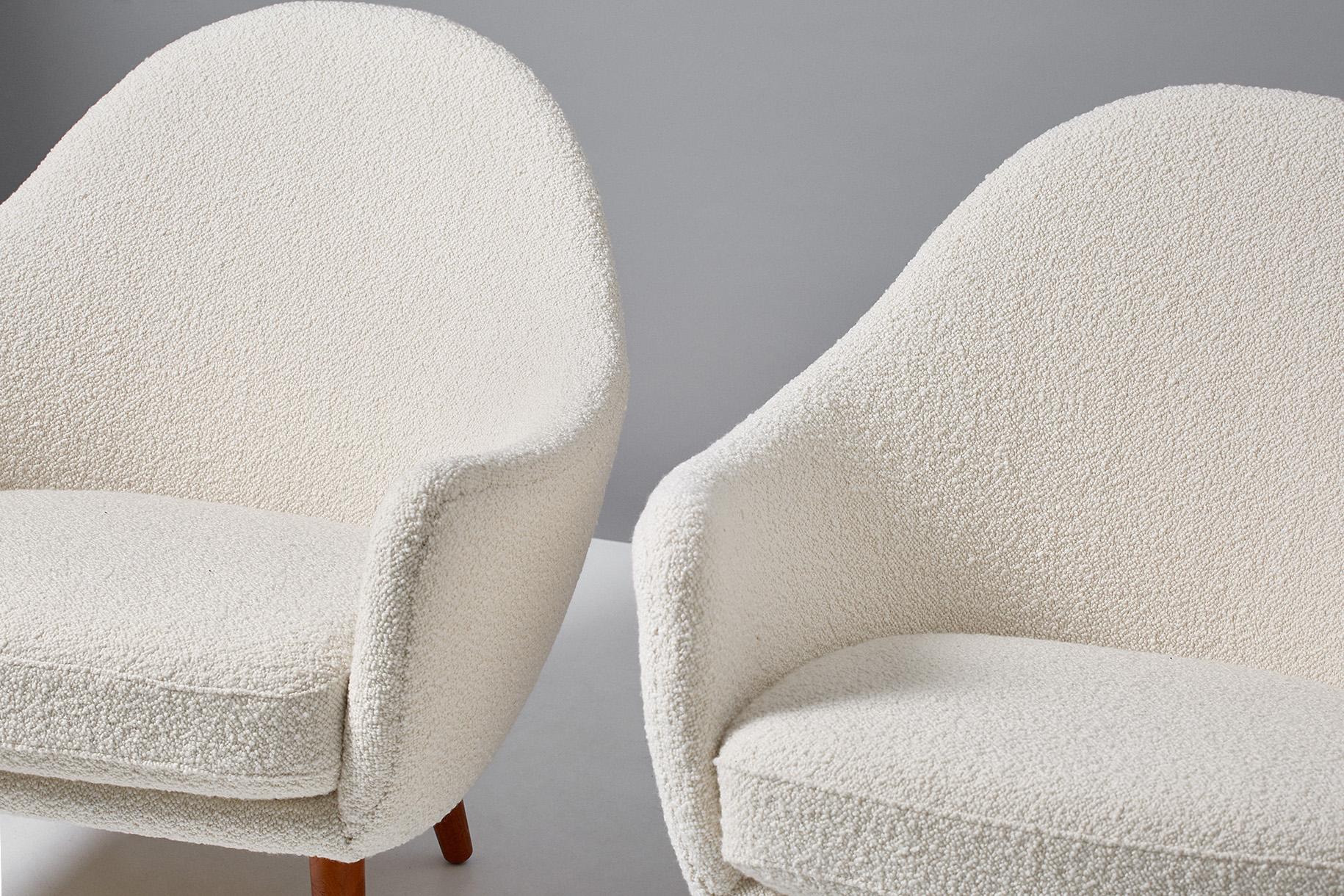 Ib Kofod-Larsen Boucle Lounge Chairs, 1960s In Excellent Condition In London, GB