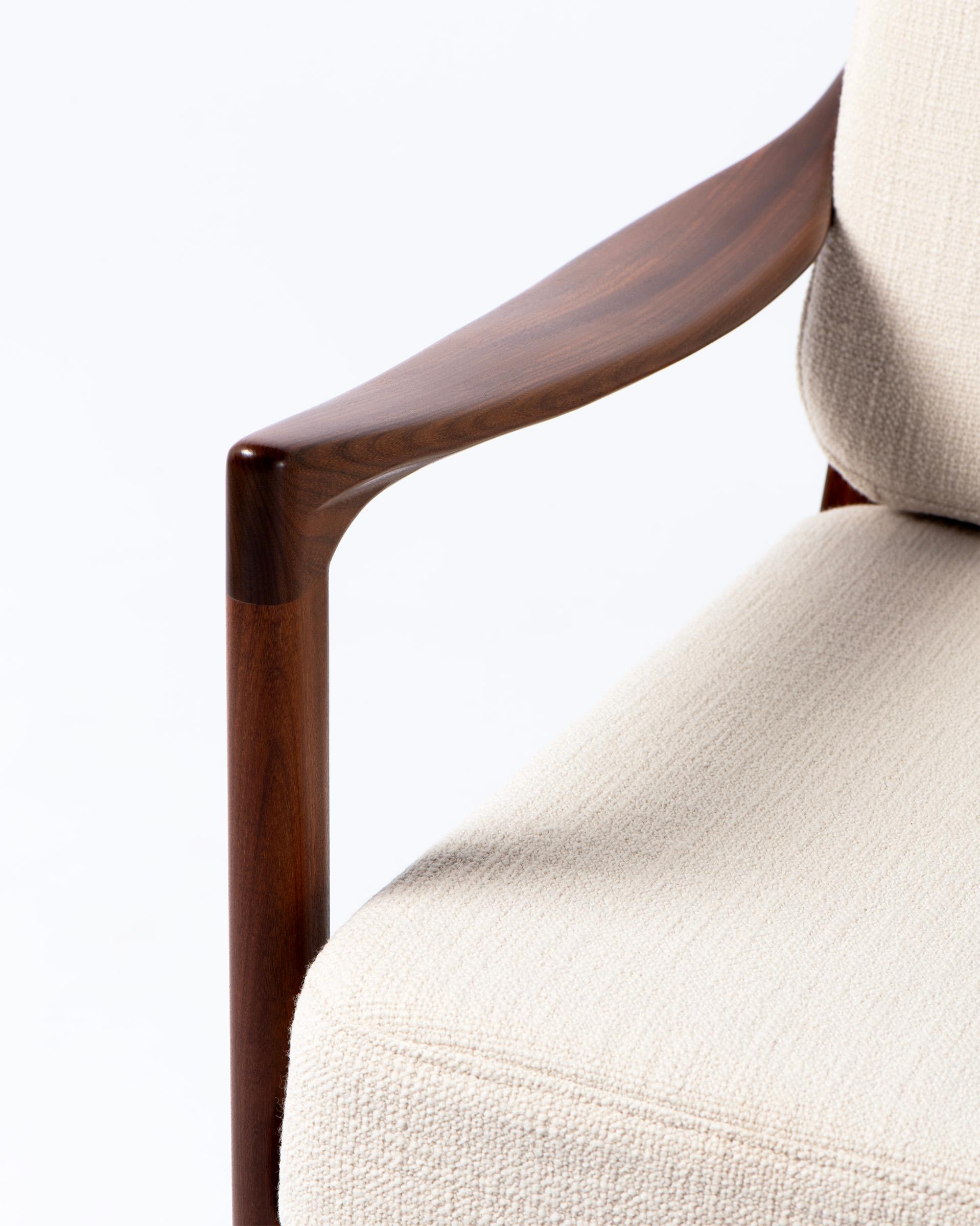 Metà XX secolo Ib Kofod-Larsen Candidate Lounge Chairs with Fabric Cushions 1950s in vendita