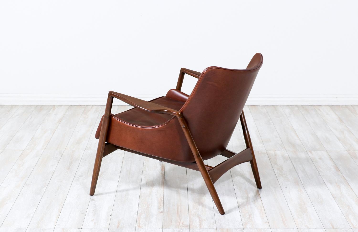 Danish Expertly Restored - Ib Kofod-Larsen Cognac Leather Lounge Chair for Selig