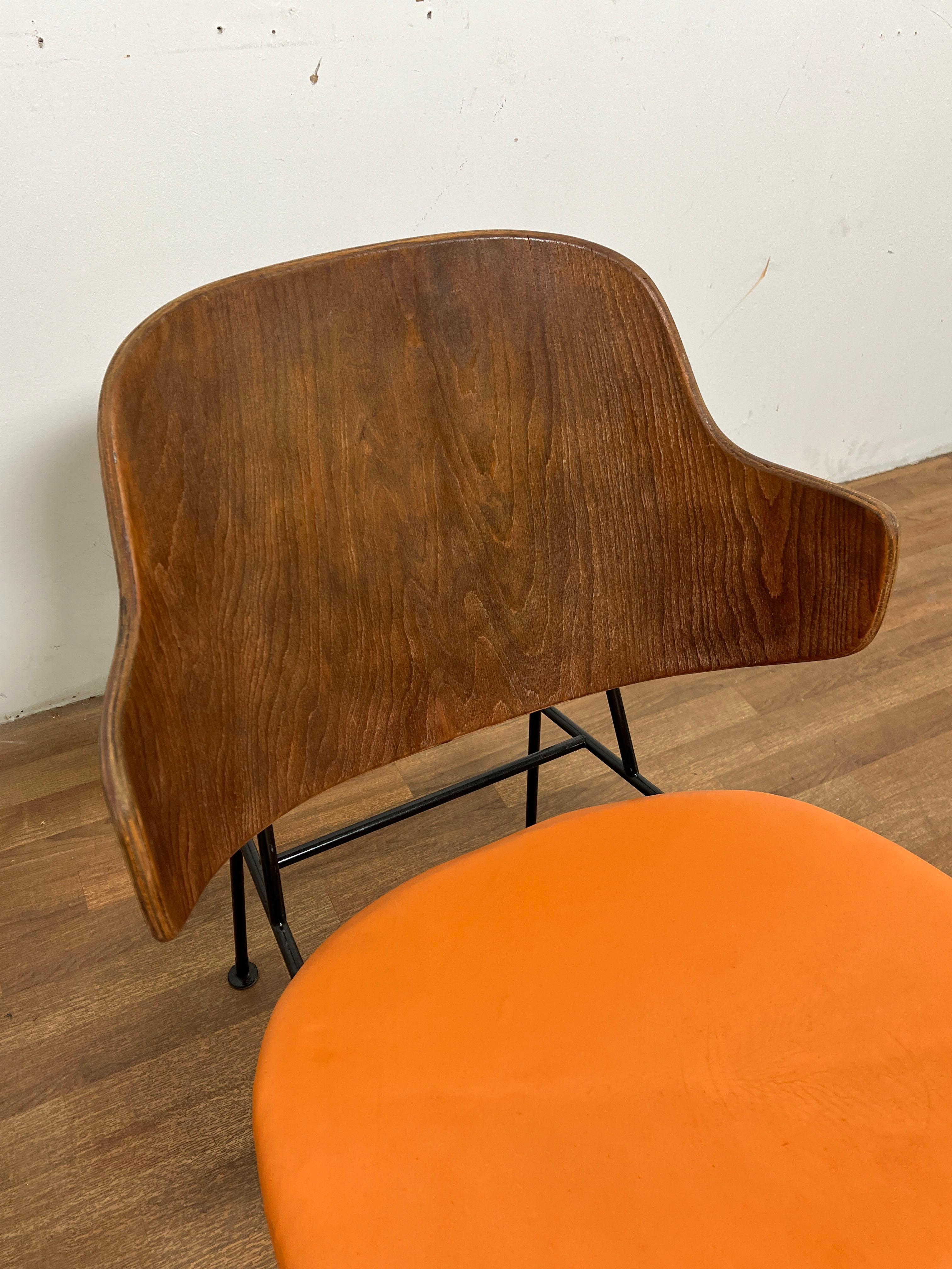 Ib Kofod-Larsen Danish Bentwood and Leather Penguin Chair Circa 1960s In Good Condition For Sale In Peabody, MA