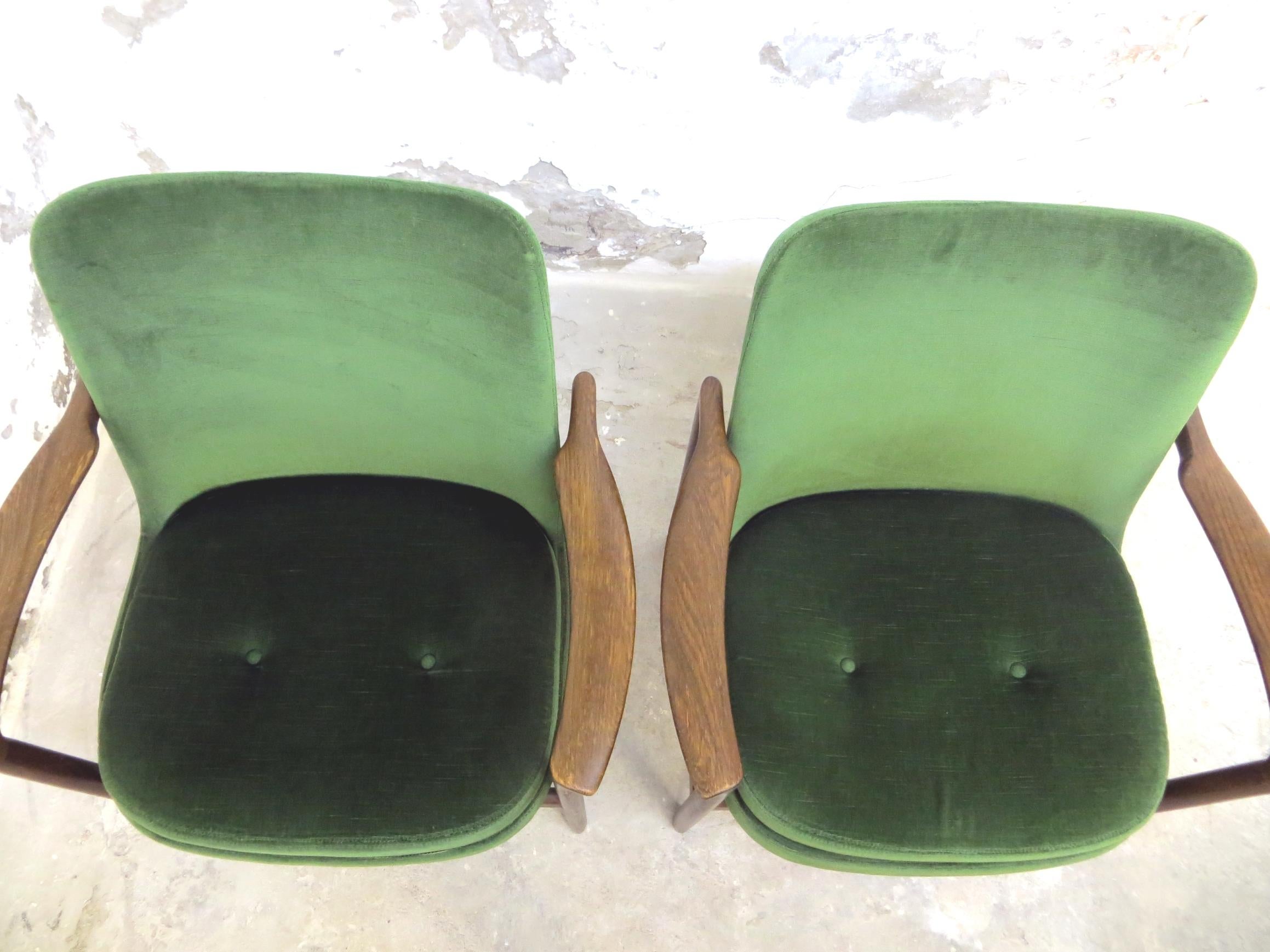 Ib Kofod-Larsen Danish Design Armchair Lounge Chairs in Green Velvet, Set of 6 9