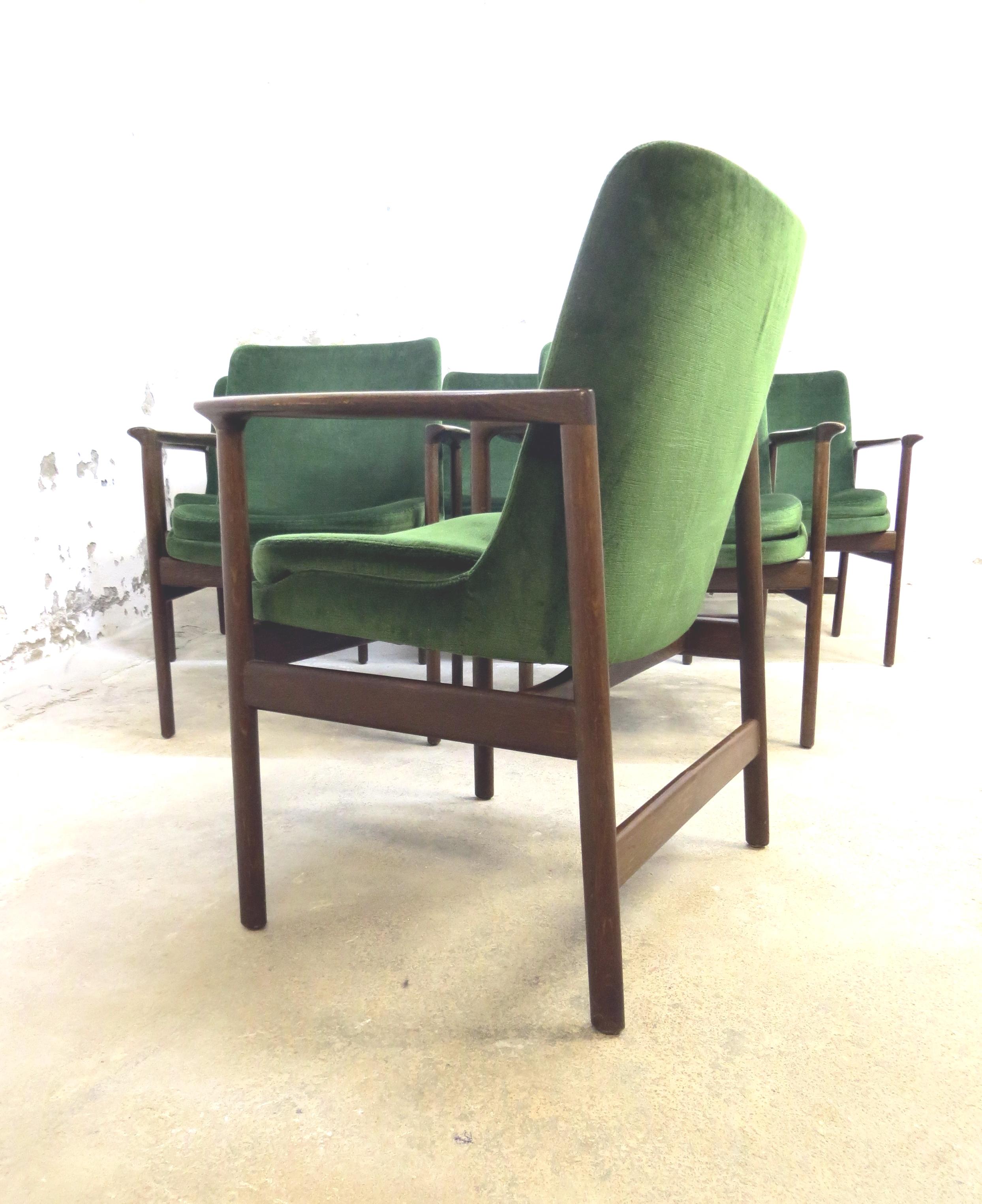 Ib Kofod-Larsen Danish Design Armchair Lounge Chairs in Green Velvet, Set of 6 1