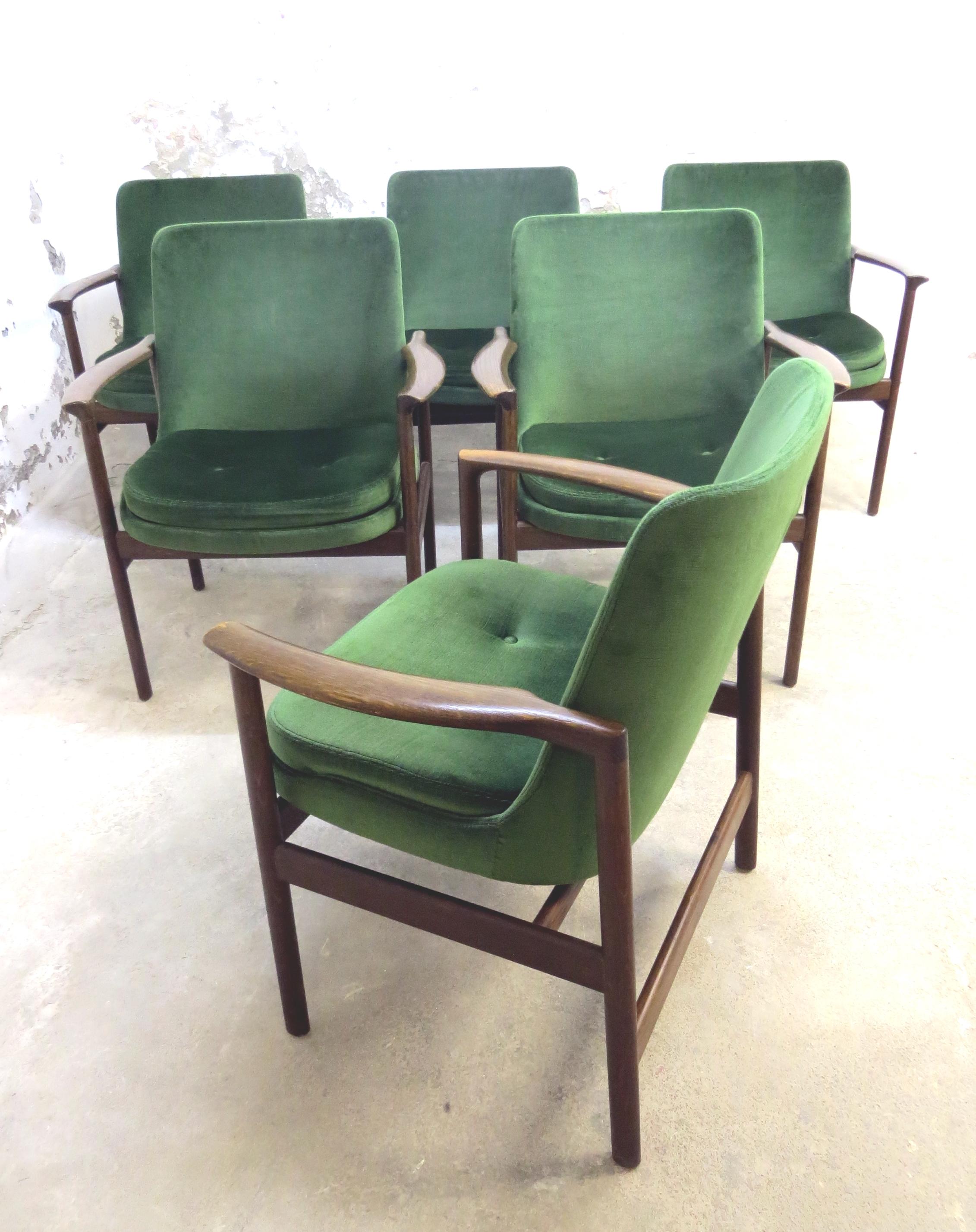 Ib Kofod-Larsen Danish Design Armchair Lounge Chairs in Green Velvet, Set of 6 2