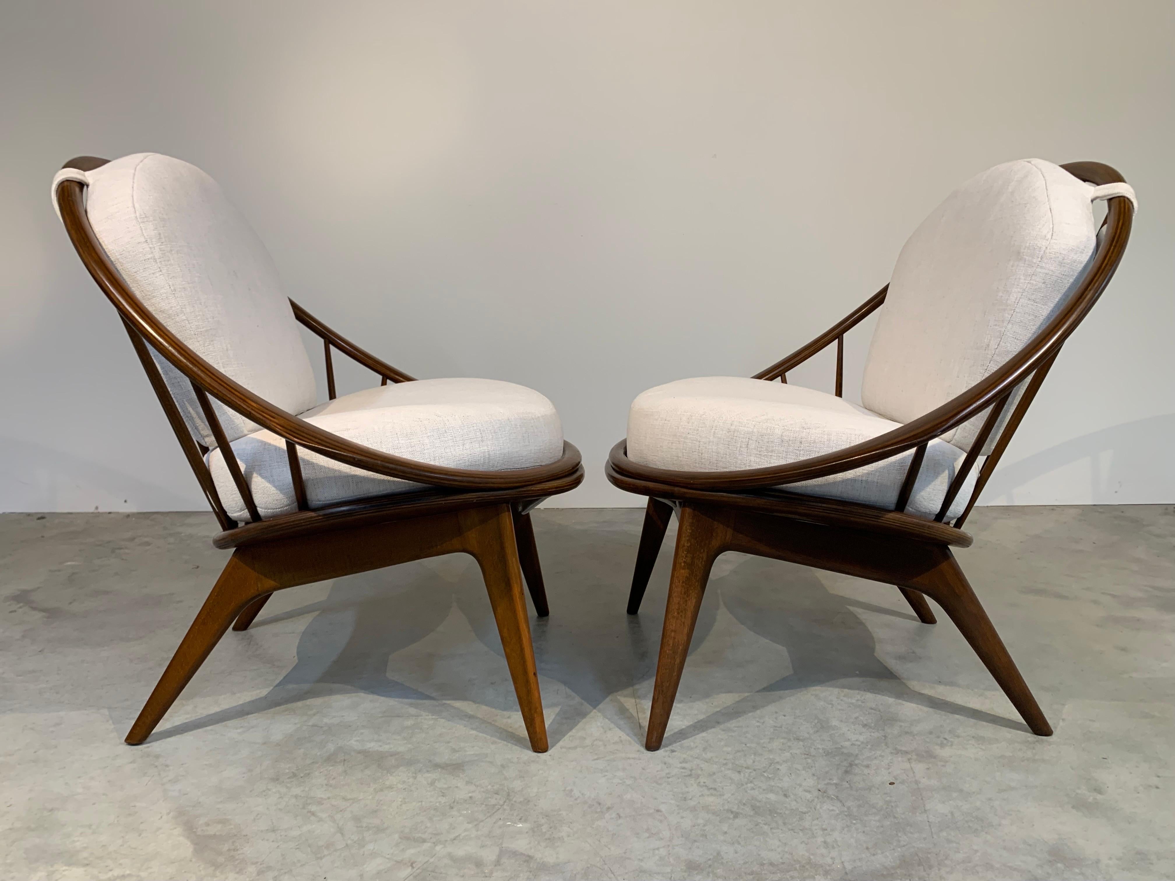 Ib Kofod Larsen Danish Modern Beech Wood Hoop Lounge Chairs, Circa 1960  In Excellent Condition In Southampton, NJ