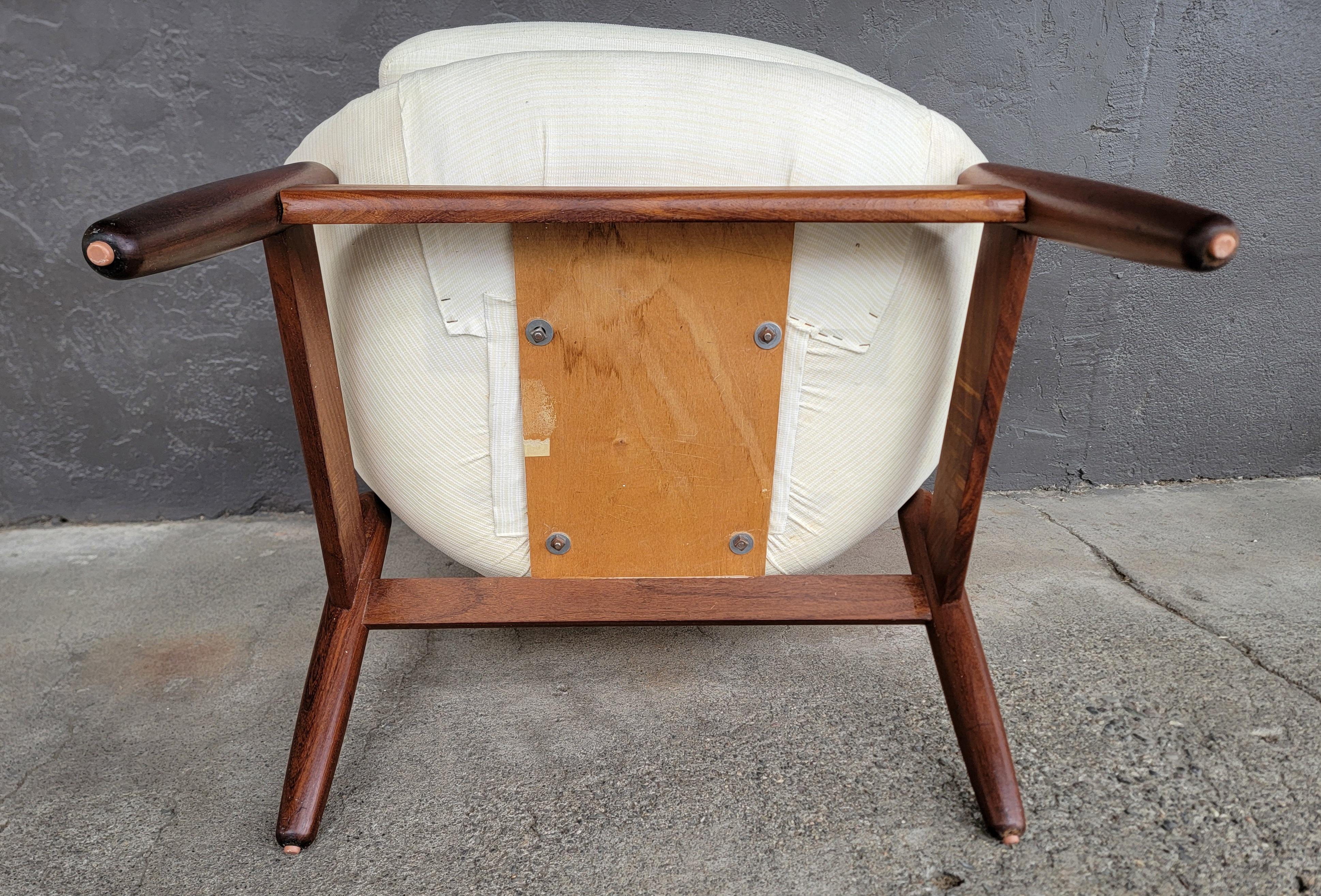 Ib Kofod-Larsen Chaise moderne danoise 