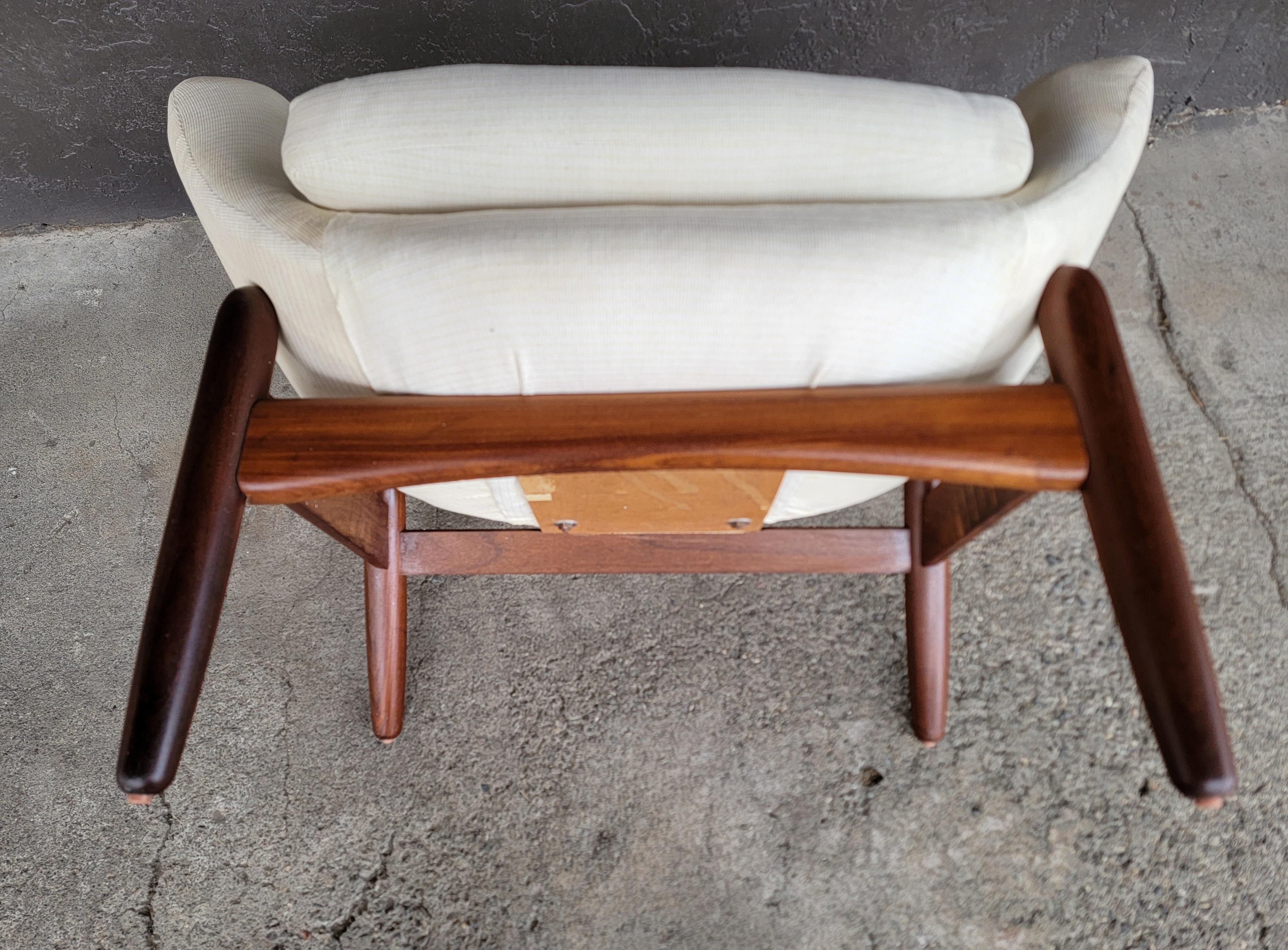 Ib Kofod-Larsen Chaise moderne danoise 