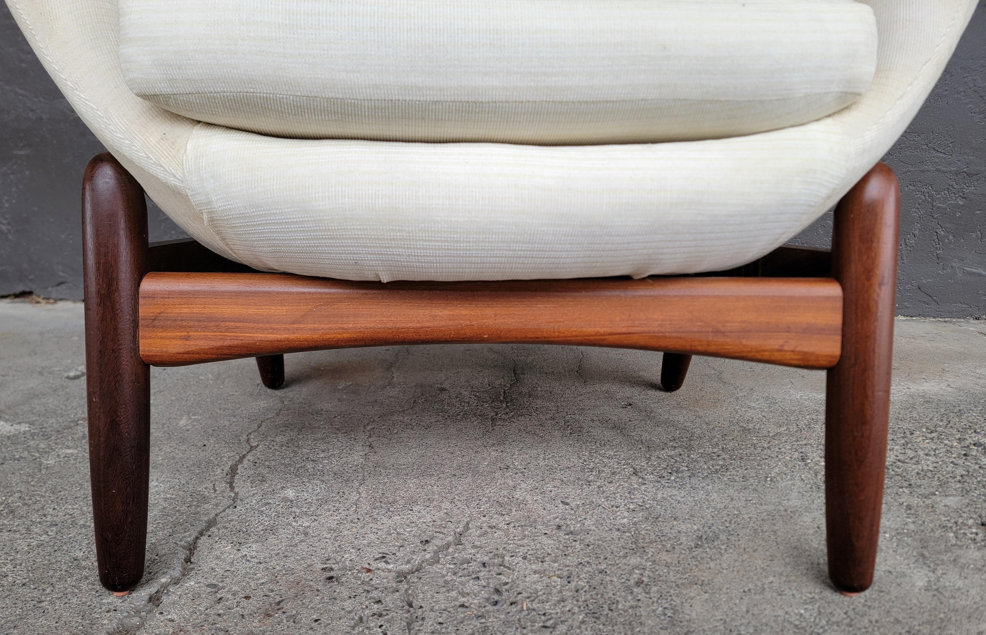 Tissu Ib Kofod-Larsen Chaise moderne danoise 