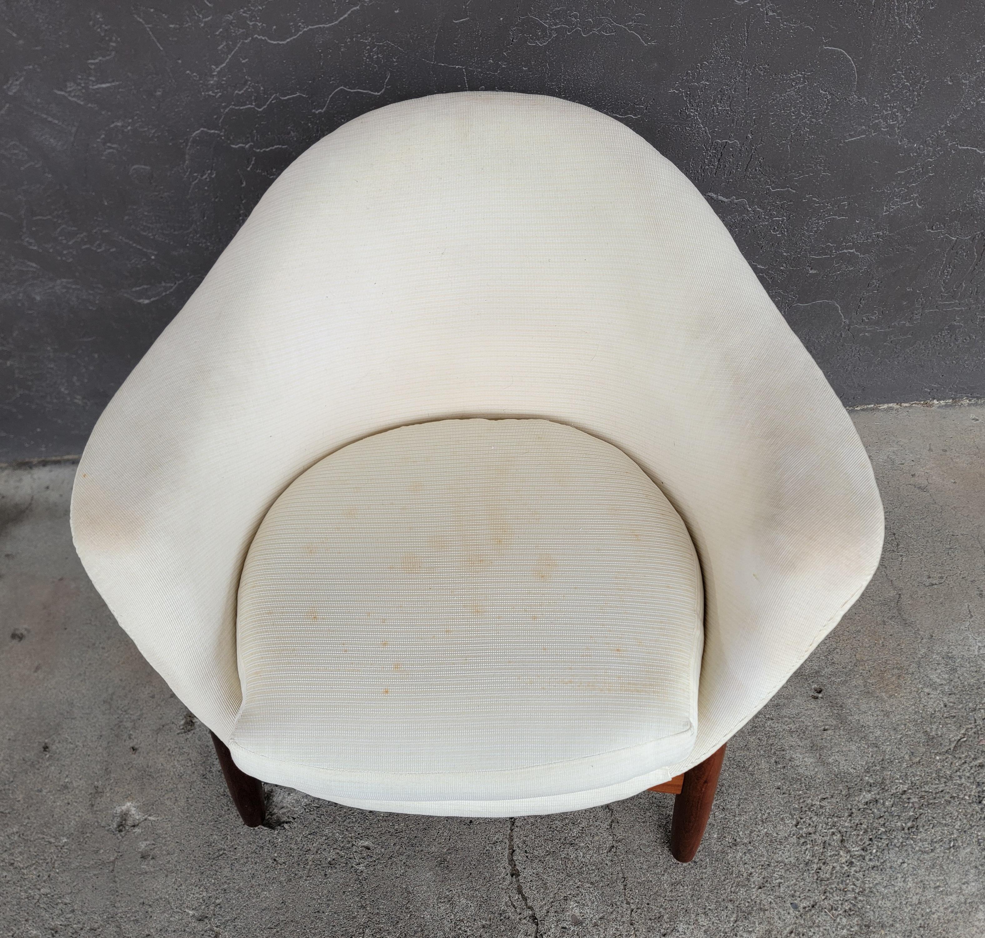 Ib Kofod-Larsen Chaise moderne danoise 