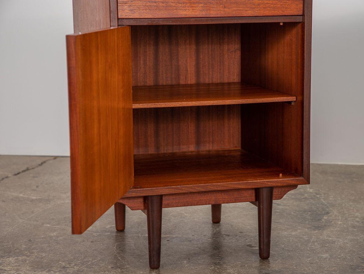 Ib Kofod Larsen Danish Modern Teak Nightstands 7