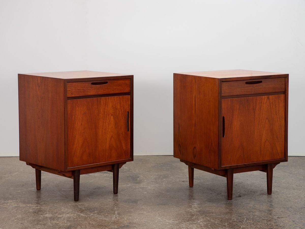 Ib Kofod Larsen Danish Modern Teak Nightstands In Good Condition In Brooklyn, NY