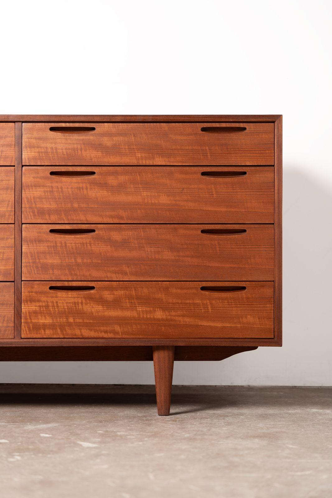 Ib Kofod Larsen Danish Modern Twelve Drawer Dresser in Teak 1960s In Good Condition For Sale In Dallas, TX