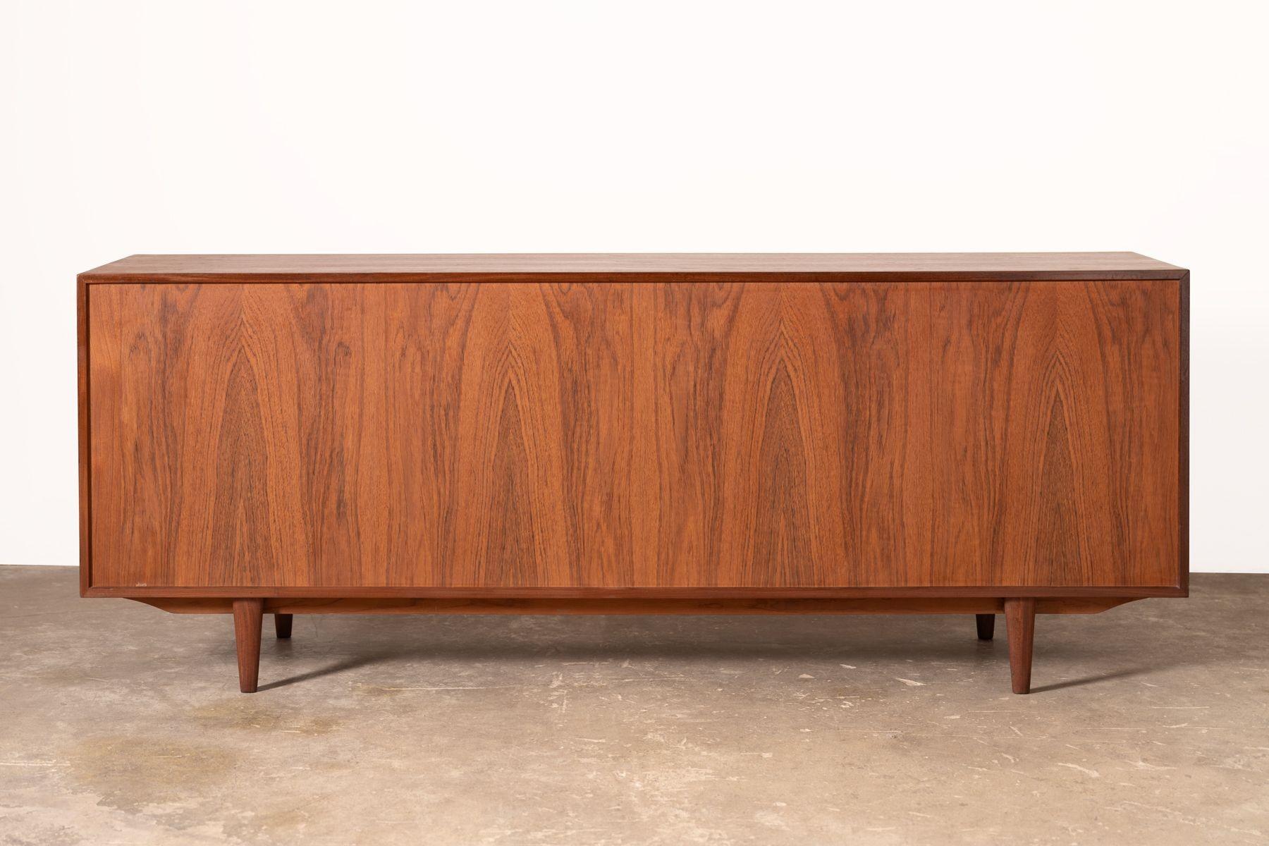 Commode danoise moderne à douze tiroirs en teck, Ib Kofod Larsen, années 1960 en vente 2