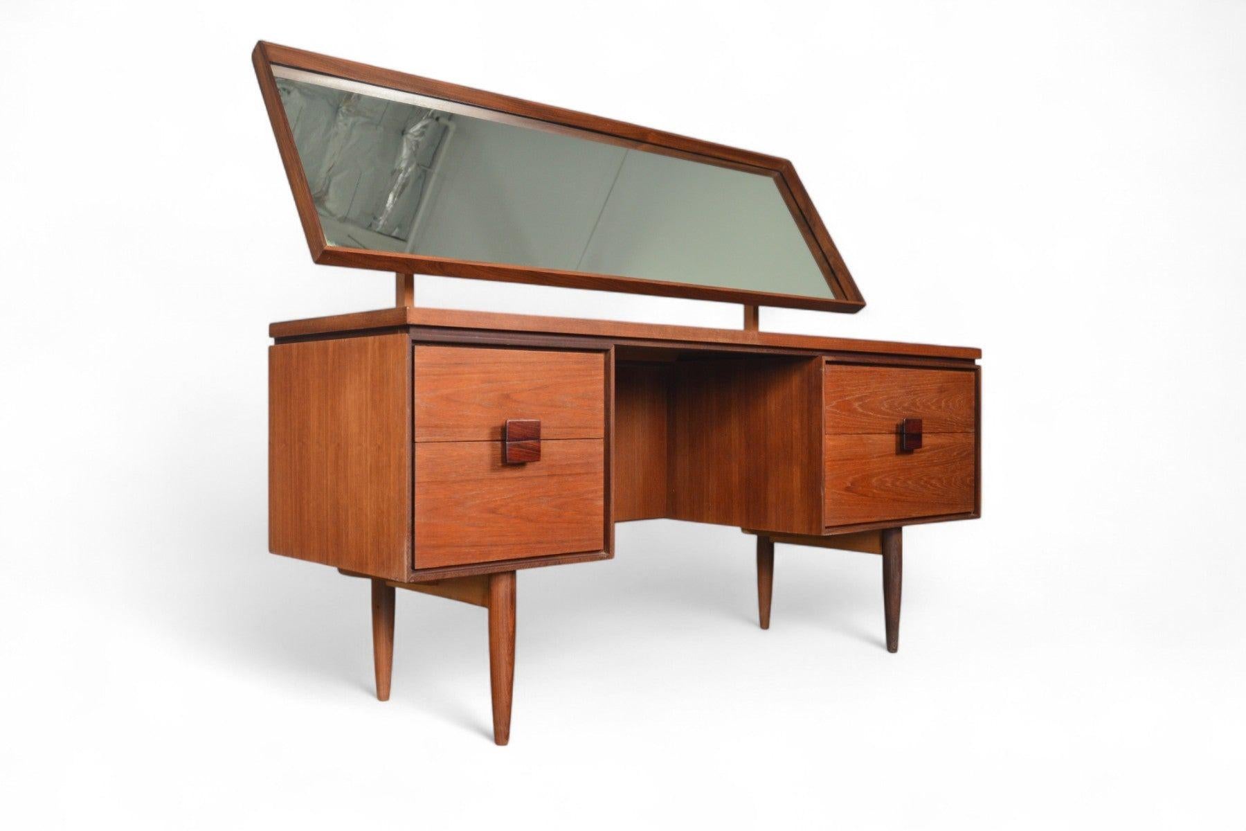 20ième siècle Meuble-lavabo 