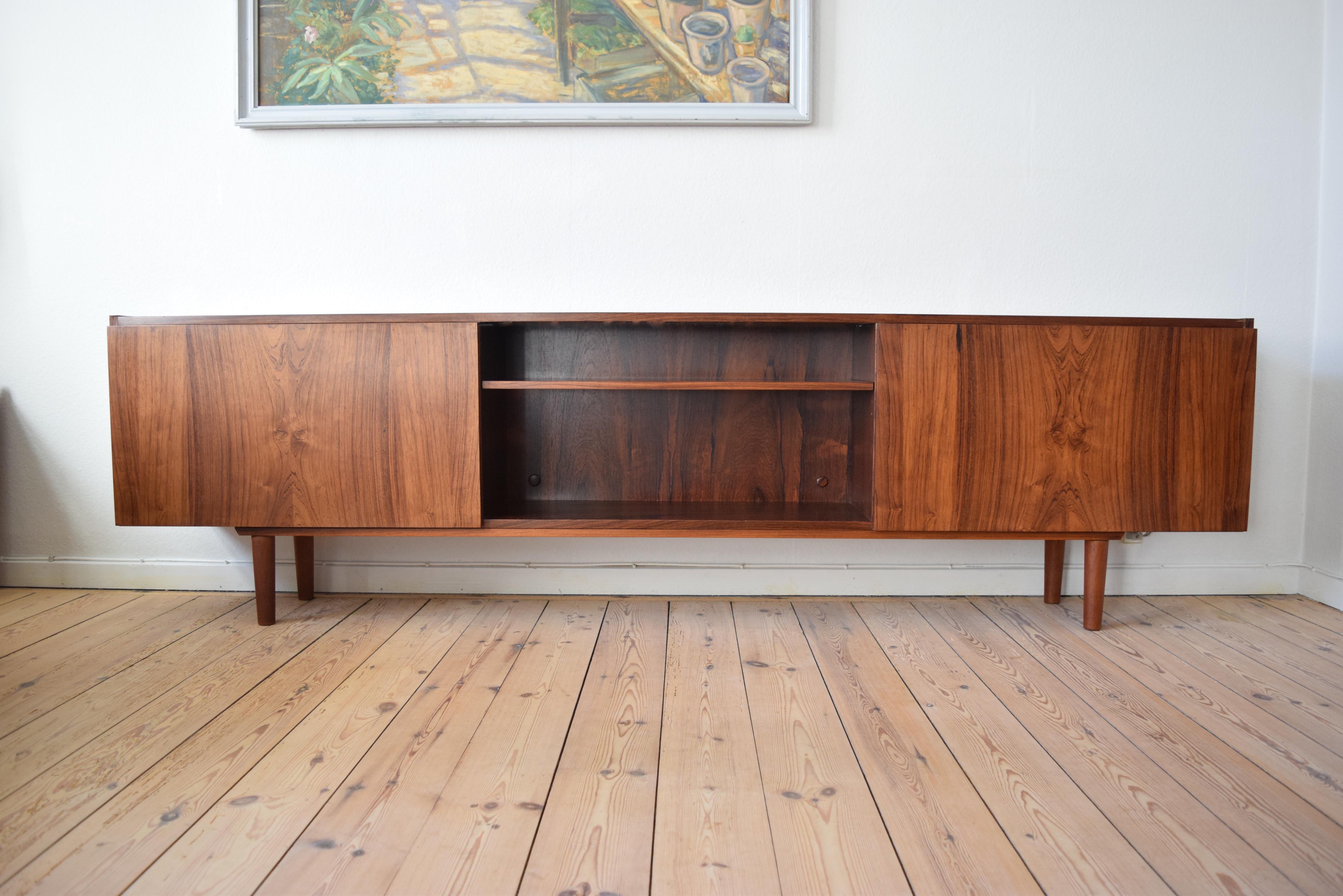 Ib Kofod-Larsen Danish Rosewood Sideboard, 1960s For Sale 1