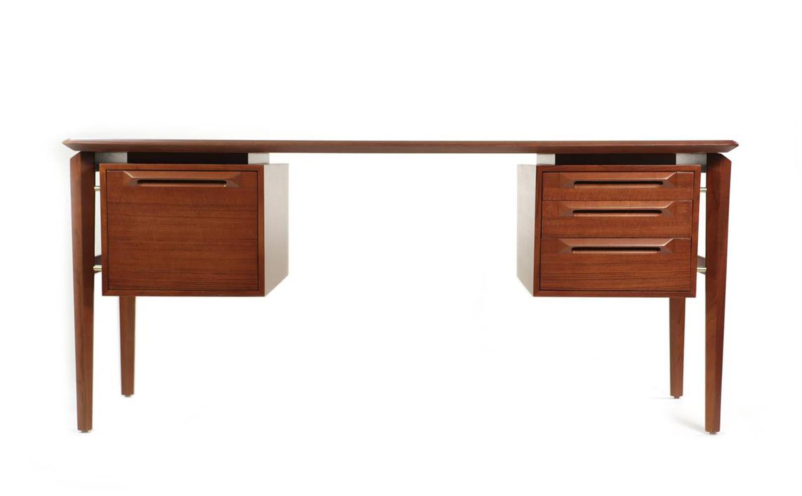 Ib Kofod-Larsen Desk in Teak by Seffle Möbelfabrik, Sweden, 1950s 2