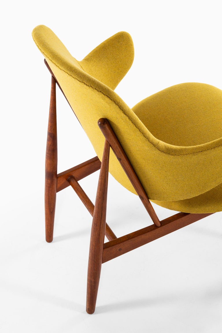 Ib Kofod-Larsen Easy Chair by Christensen & Larsen in Denmark In Good Condition For Sale In Malmo, SE