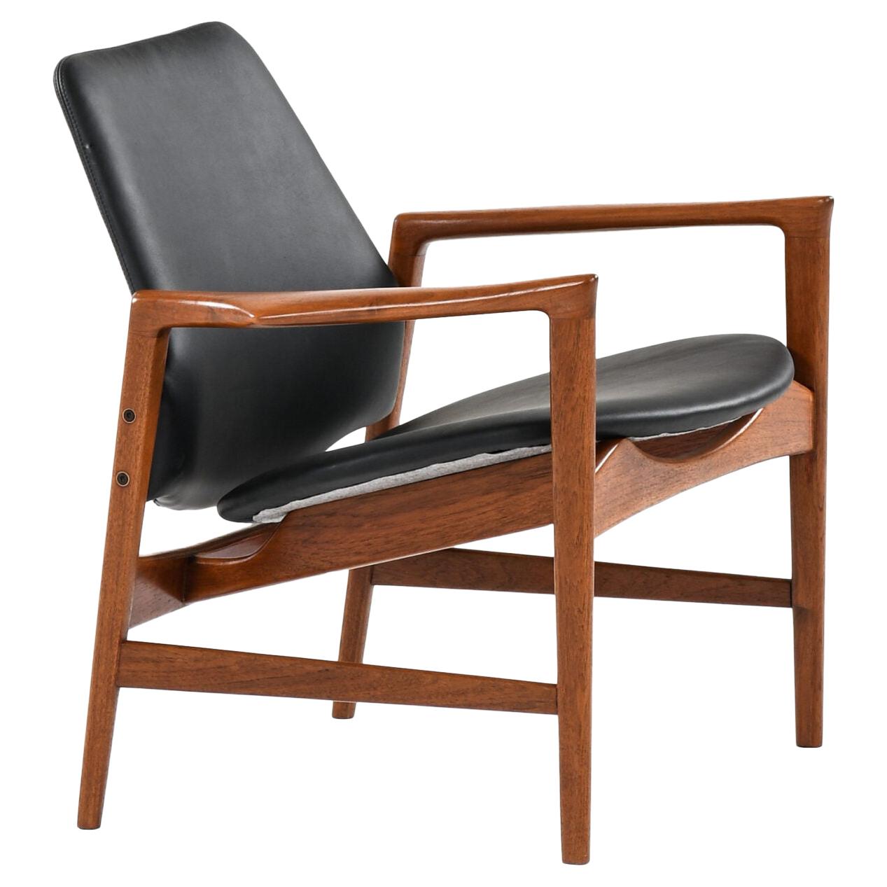 Ib Kofod-Larsen Easy Chair Model Holte Produced by OPE in Sweden