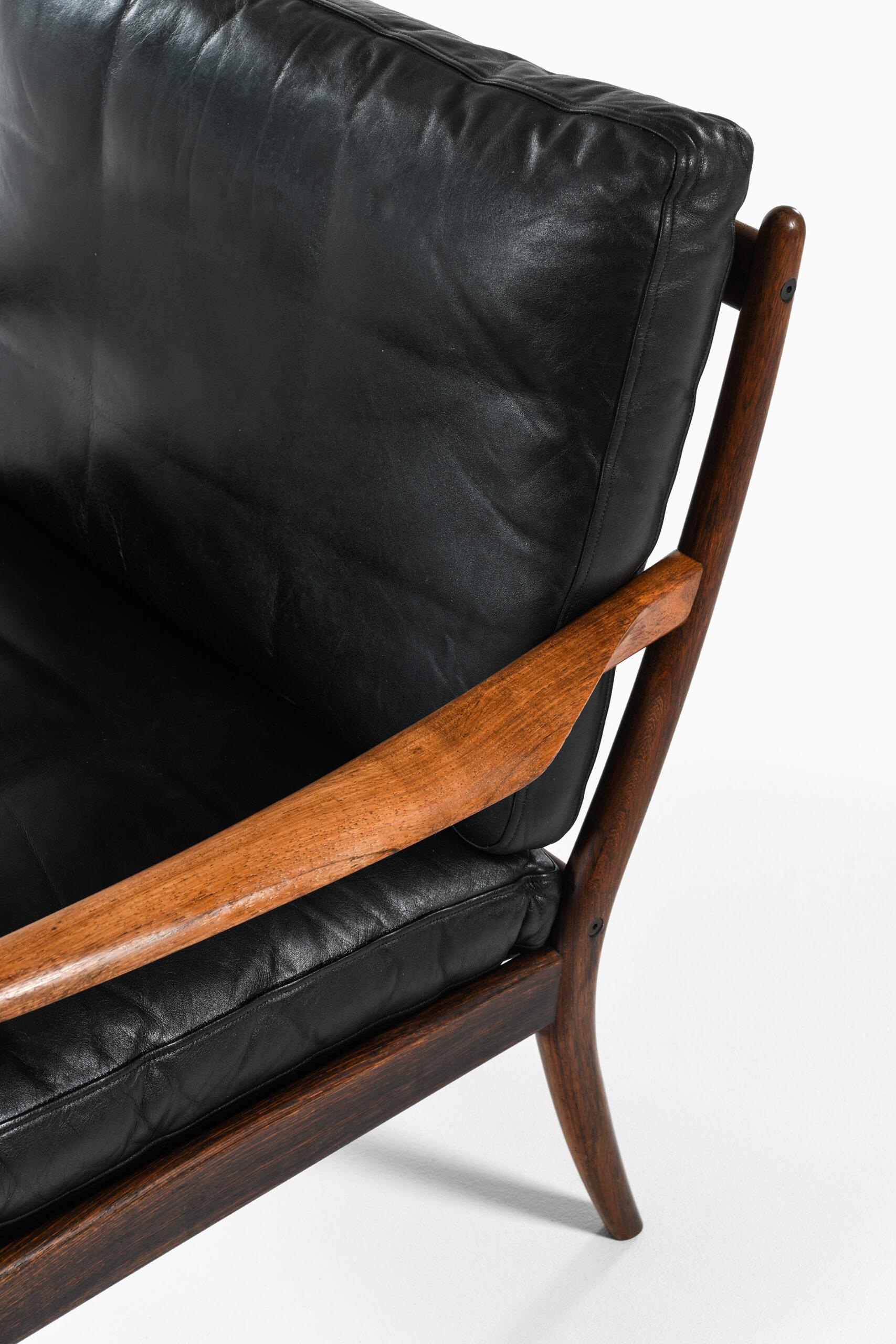 Scandinavian Modern Ib Kofod-Larsen Easy Chair Model Samsö Produced by OPE For Sale