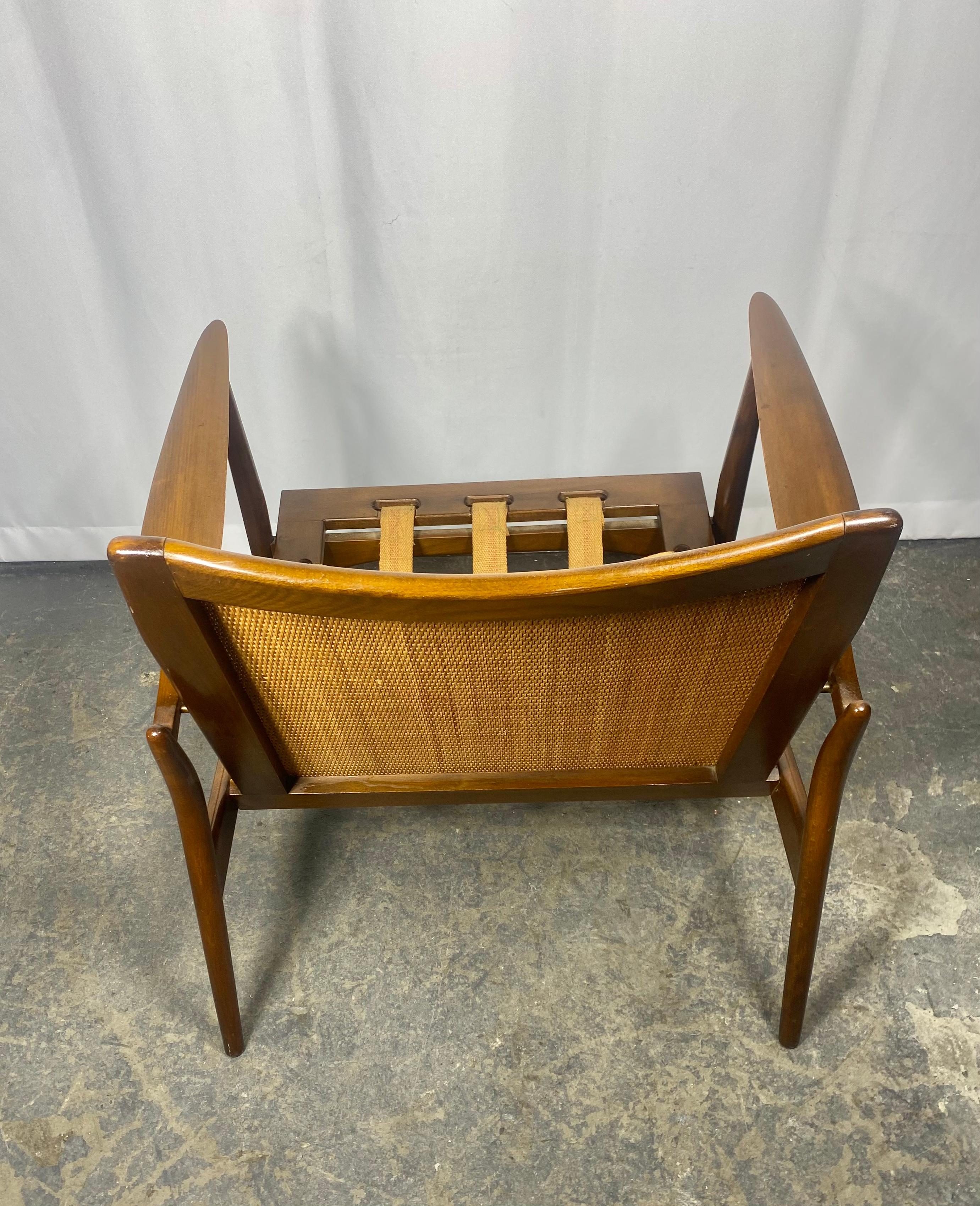 Easy Chair von Ib Kofod-Larsen, hergestellt von Selig... Classic Danish Modern,  DÄNEMARK (Gehstock) im Angebot