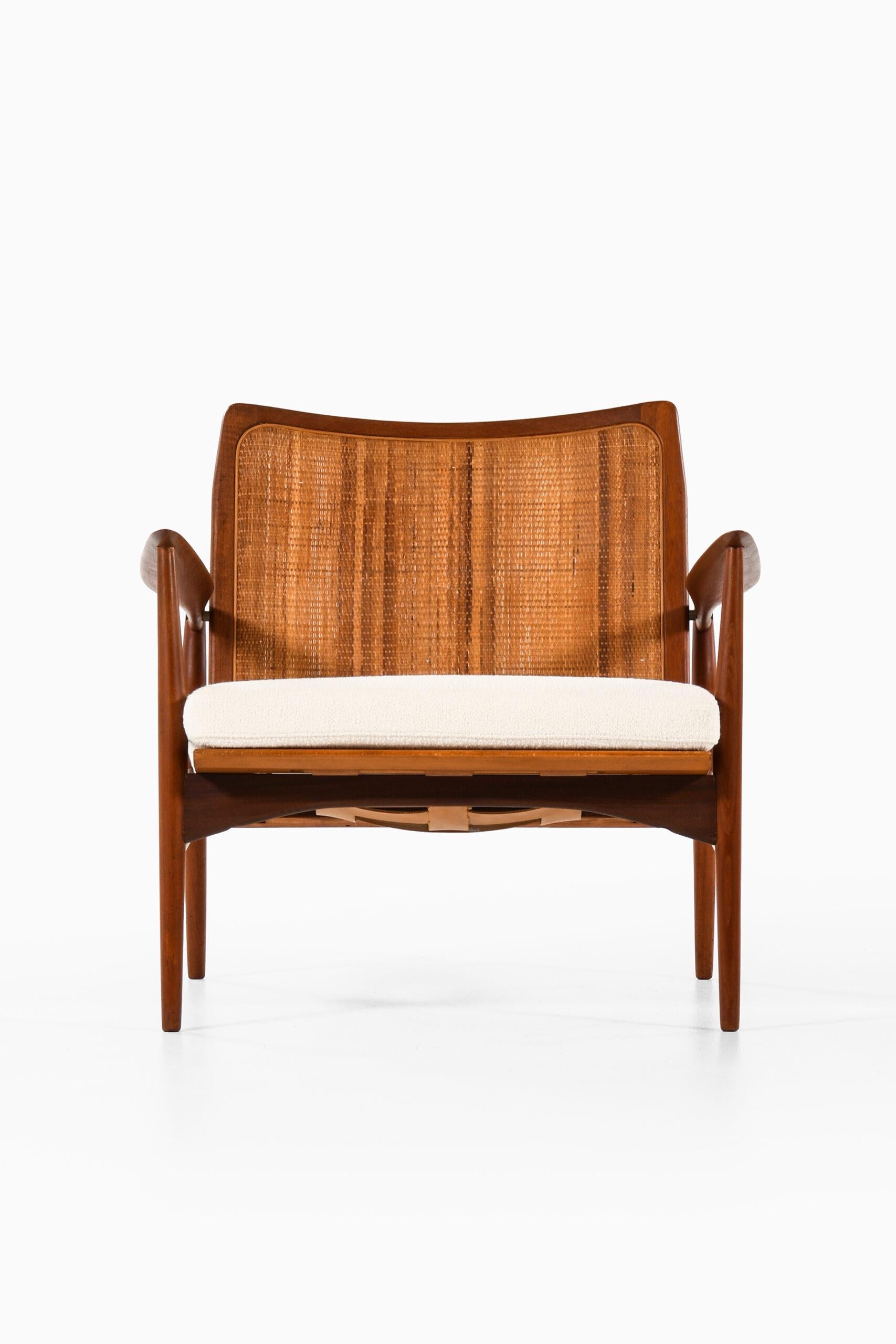Sehr seltener Sessel, entworfen von Ib Kofod-Larsen. Produziert von Selig in Dänemark.