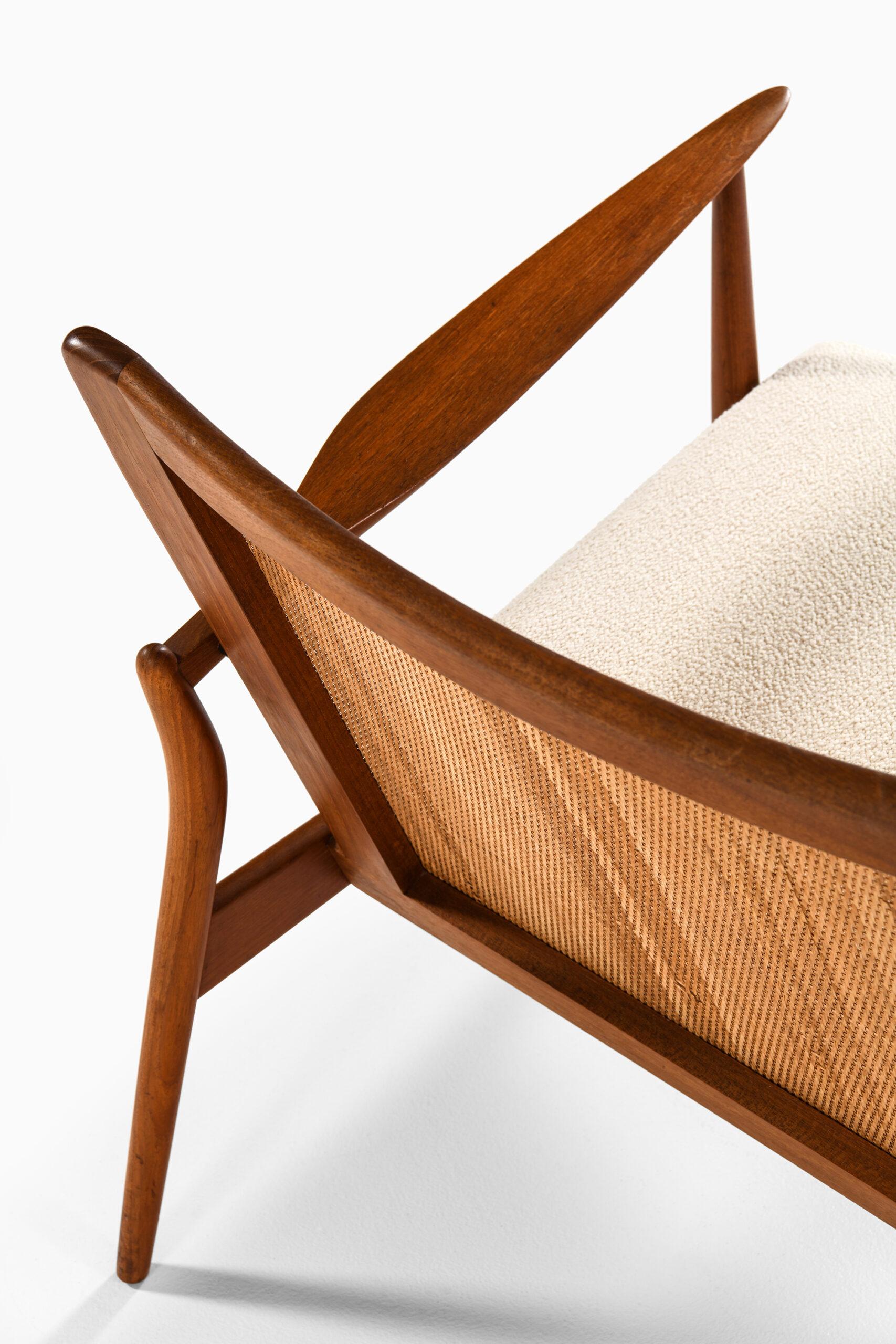 Easy Chair von Ib Kofod-Larsen, hergestellt von Selig im Zustand „Gut“ im Angebot in Limhamn, Skåne län