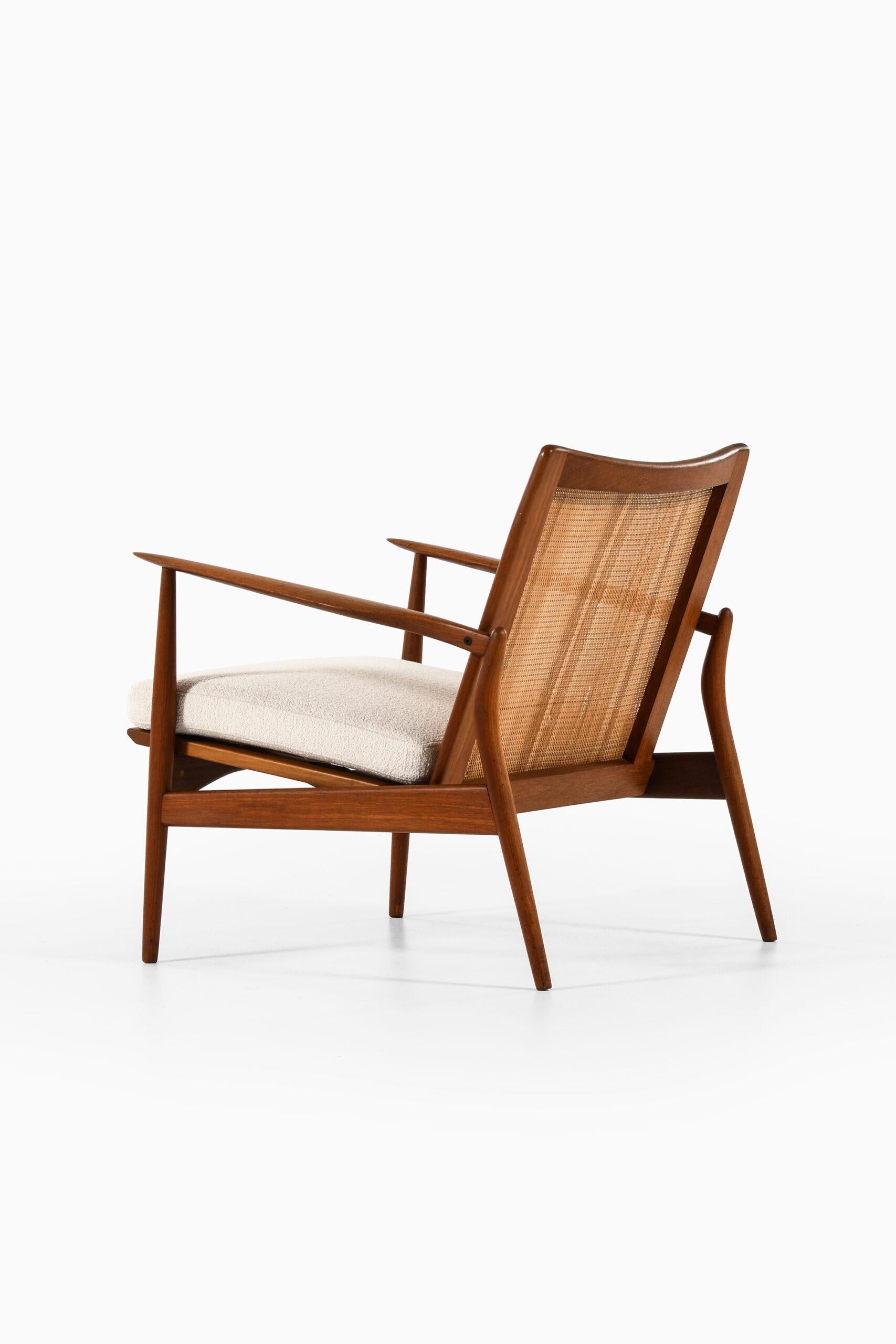 Ib Kofod-Larsen Easy Chair Produced by Selig For Sale 1