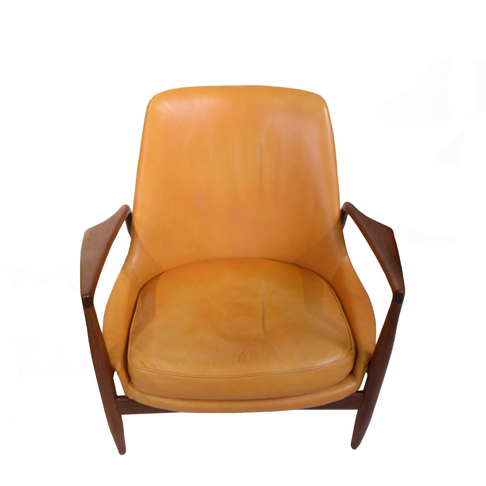 Easy Chairs von Ib Kofod-Larsen, Modell „Siegel“, hergestellt von OPE in Schweden (Mitte des 20. Jahrhunderts) im Angebot