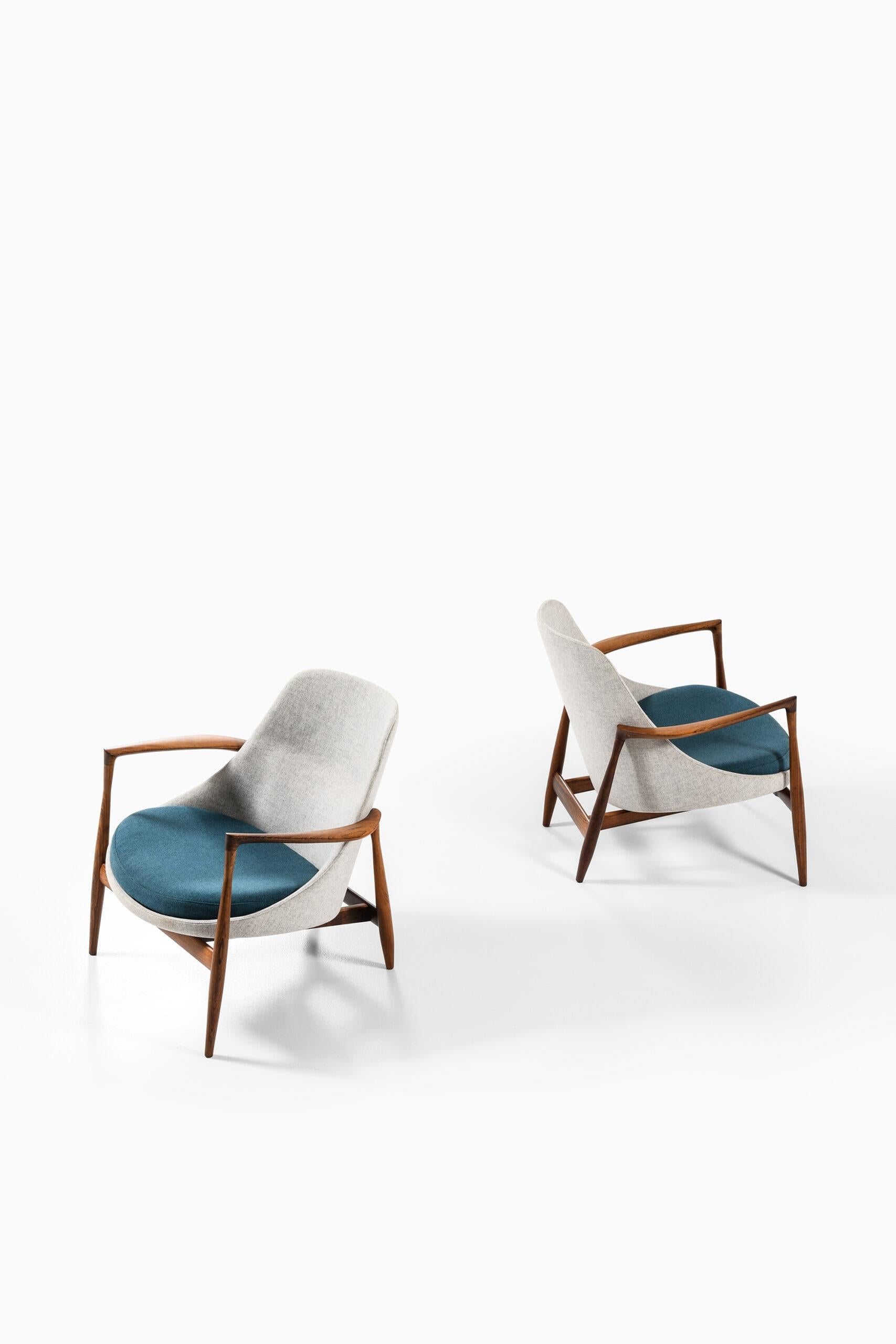 Ib Kofod-Larsen Easy Chairs Model U56 / Elizabeth by Christensen & Larsen 3