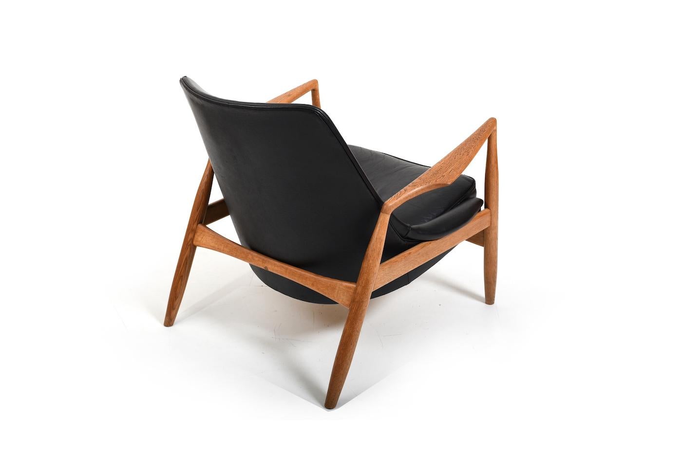 Ib Kofod Larsen Easychair Sälen / Seal Chair 1960s for Ope For Sale 4