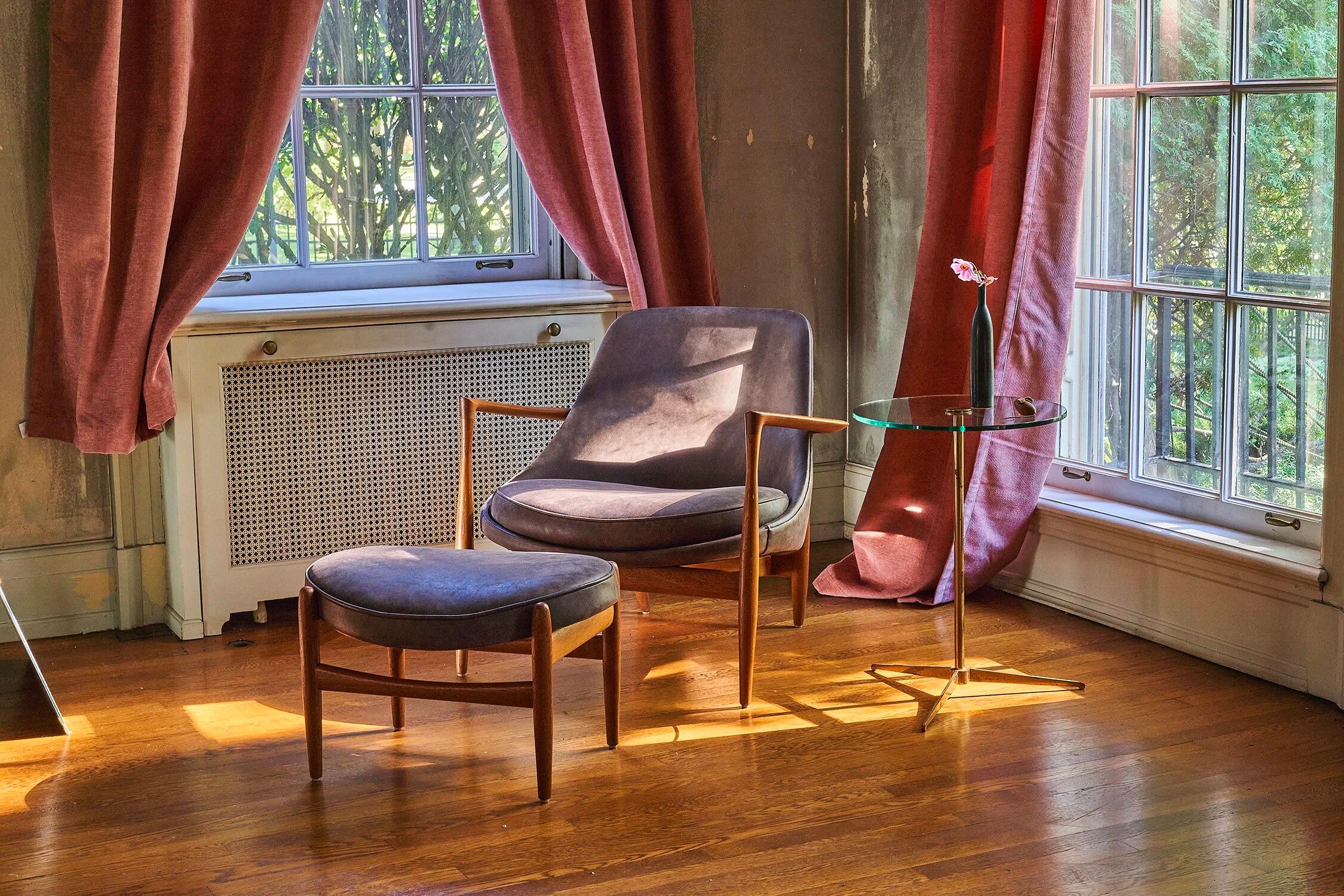 Ib Kofod-Larsen Silla y otomana Elizabeth Christensen & Larsen Años 50 Escandinavo moderno en venta