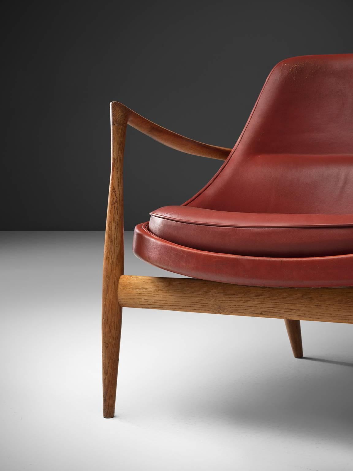 Ib Kofod-Larsen 'Elizabeth' Chairs in Red Leather and Oak In Good Condition In Waalwijk, NL