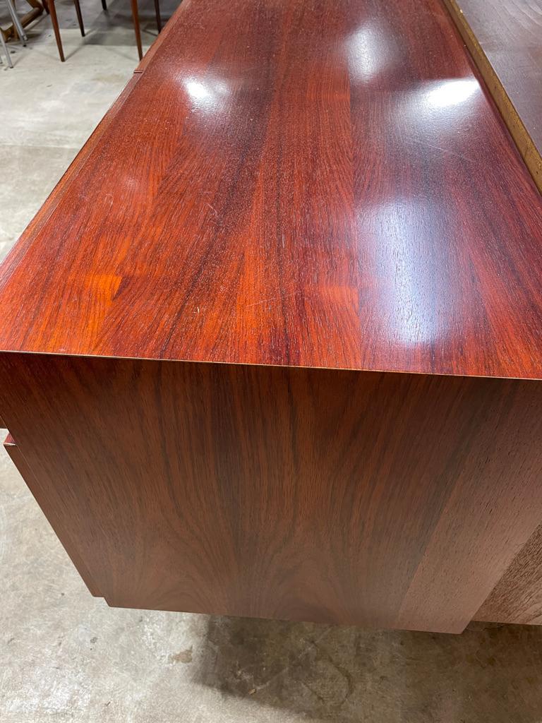 Ib Kofod Larsen FA66 Danish Modern Sideboard or Credenza in vendita 4