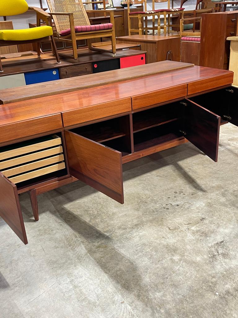Legno Ib Kofod Larsen FA66 Danish Modern Sideboard or Credenza in vendita