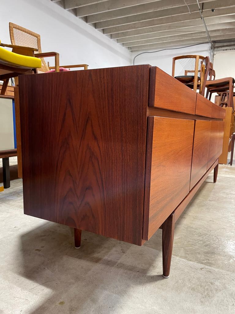 Ib Kofod Larsen FA66 Danish Modern Sideboard or Credenza in vendita 2