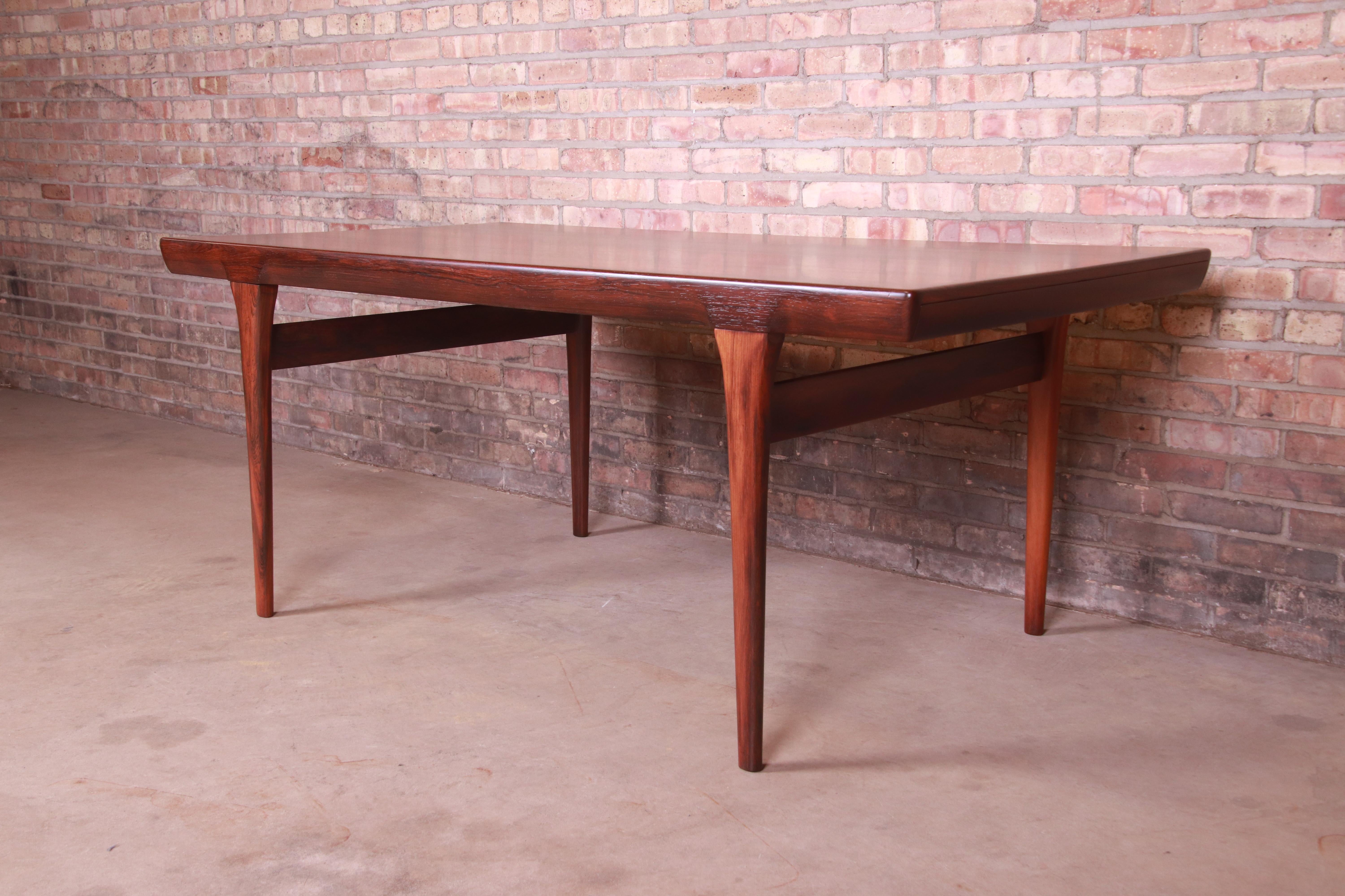 Mid-Century Modern Ib Kofod-Larsen for Faarup Danish Modern Rosewood Dining Table, Newly Refinished For Sale
