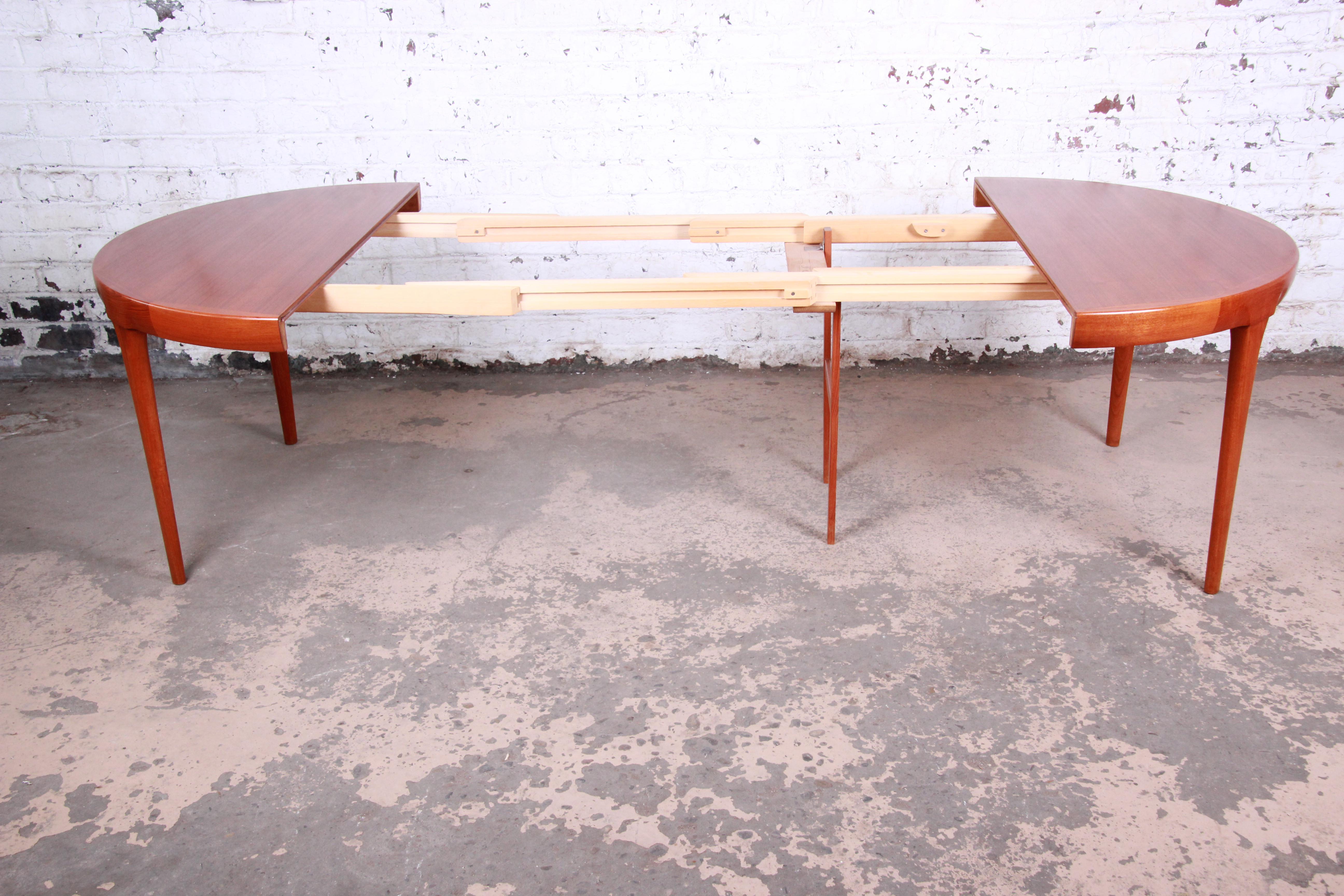 Ib Kofod-Larsen for Faarup Danish Modern Teak Extension Dining Table 2