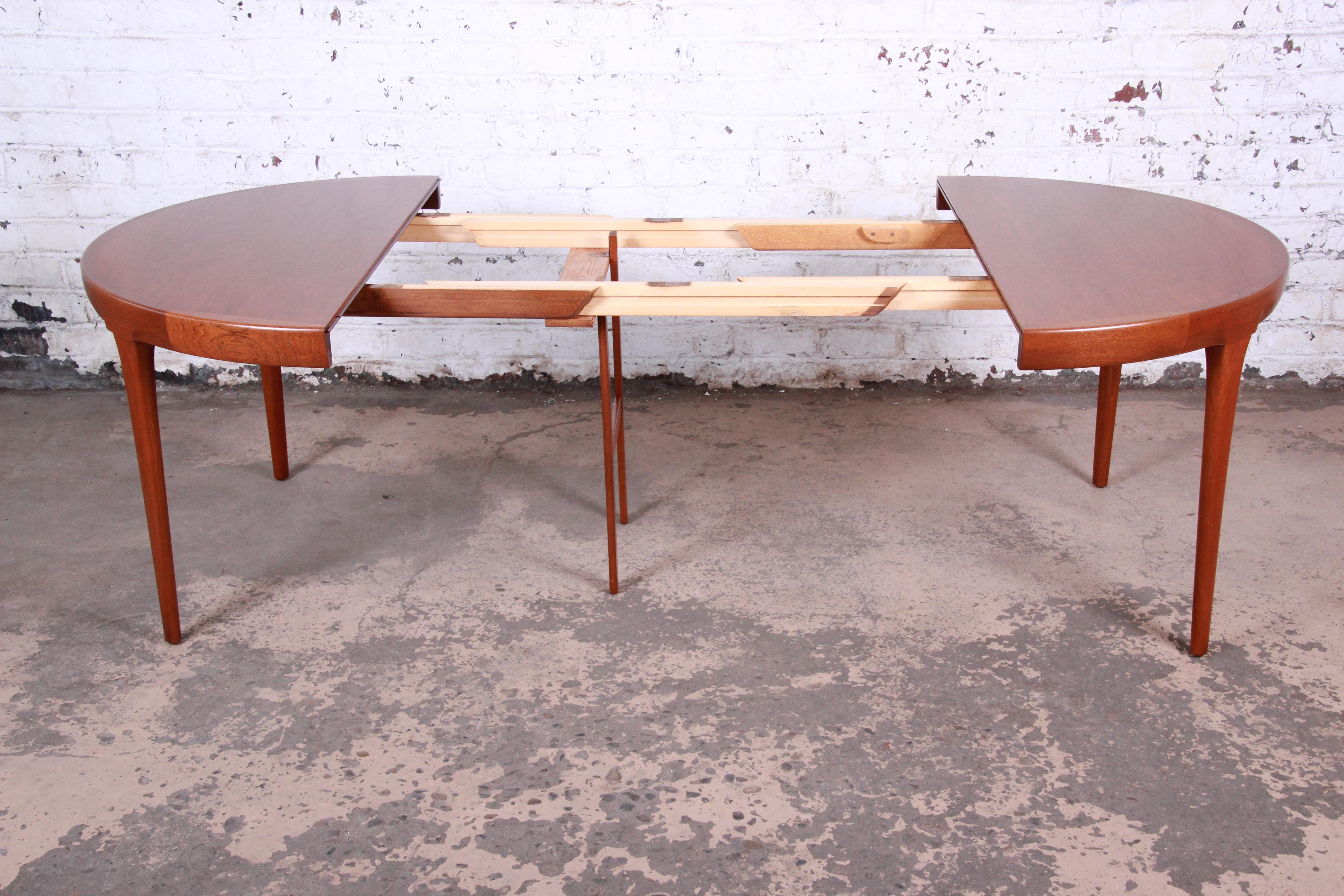 Ib Kofod-Larsen for Faarup Danish Teak Extension Dining Table, Newly Restored 2