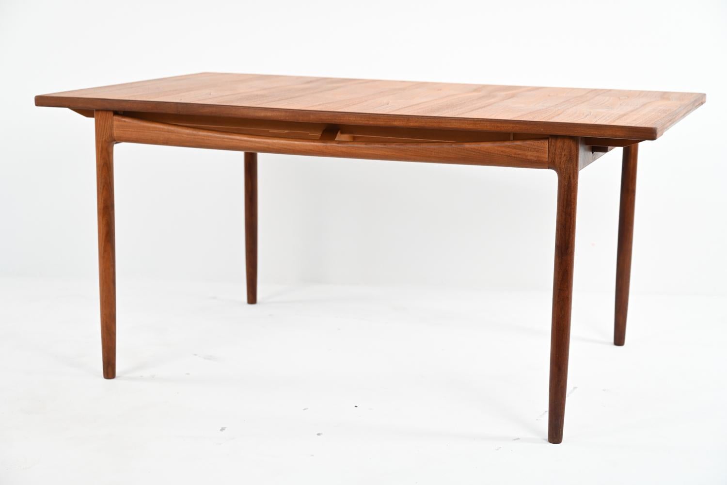 Ib Kofod-Larsen for G-Plan Danish Teak Extension Dining Table, c. 1960's 8