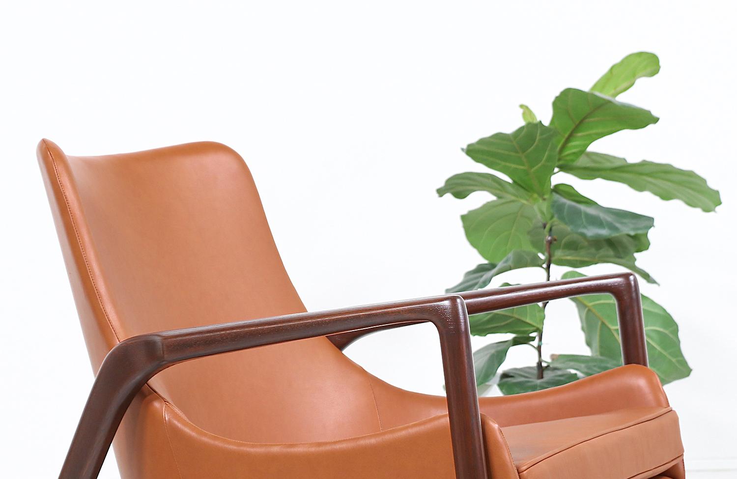 Ib Kofod-Larsen Leather Sculpted Lounge Chairs for Selig 2