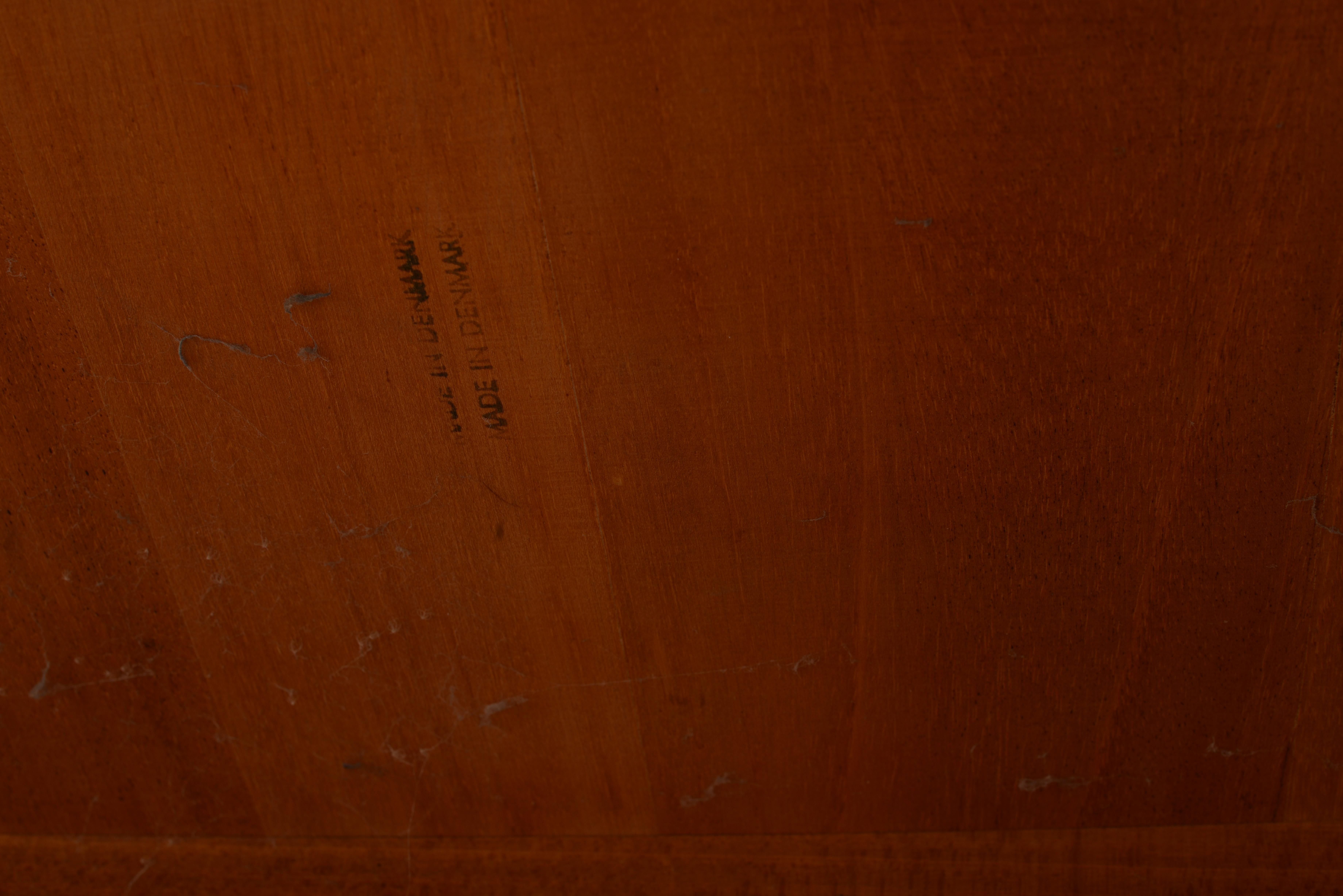 Ib Kofod Larsen Comò lungo a 8 cassetti in teak per J. Clausen & Son Brande Mobelf in vendita 3
